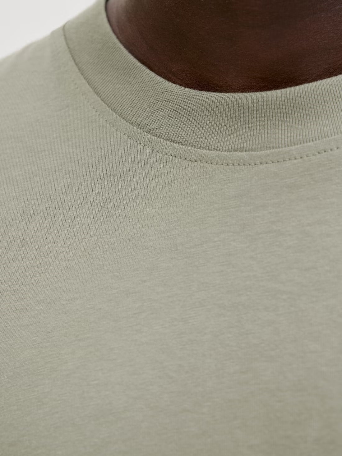 JACK & JONES JJEBRADLEY TEE SS O-NECK NOOS Vetiver 12249319-VE