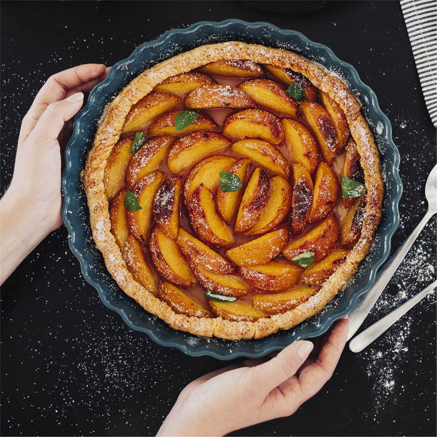 EH Tart-Börek-Flan Kabı Yuvarlak 28 cm Kırmızı/Burgundy -346028