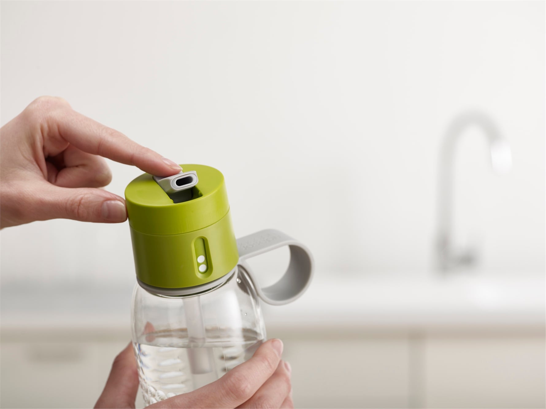 Joseph Joseph Dot Active Su Şişesi 750 ml - Yeşil