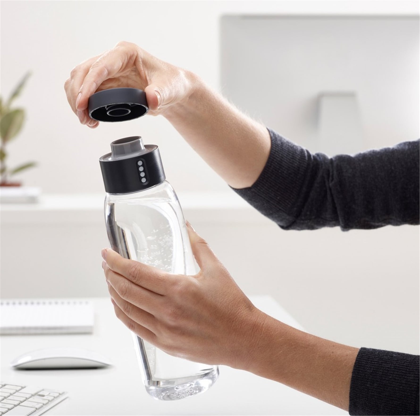 Joseph Joseph Dot Su Şişesi 600 ml -Turkuaz