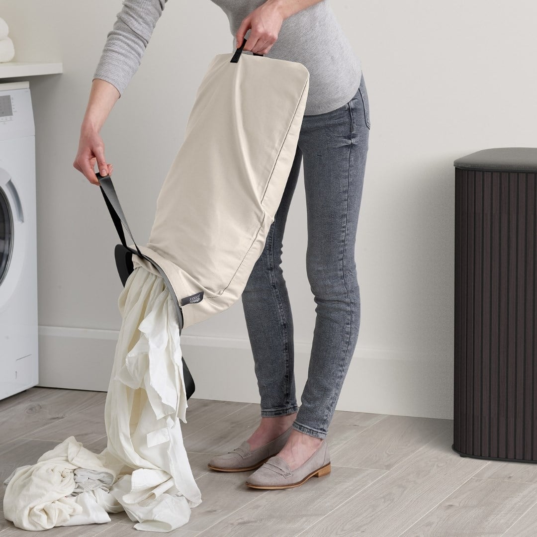 Joseph Joseph Tota 90 L Trio Luxe 3 Bölmeli Çamaşır Ayırma Sepeti - SiyahÇamaşır Sepeti
