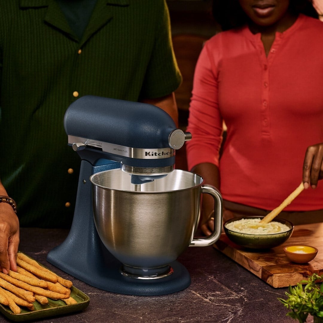 KitchenAid Artisan Plus 4,7 L Oynar Başlıklı Stand Mikser - Wıld Blueberry4,7 L Stand Mikser
