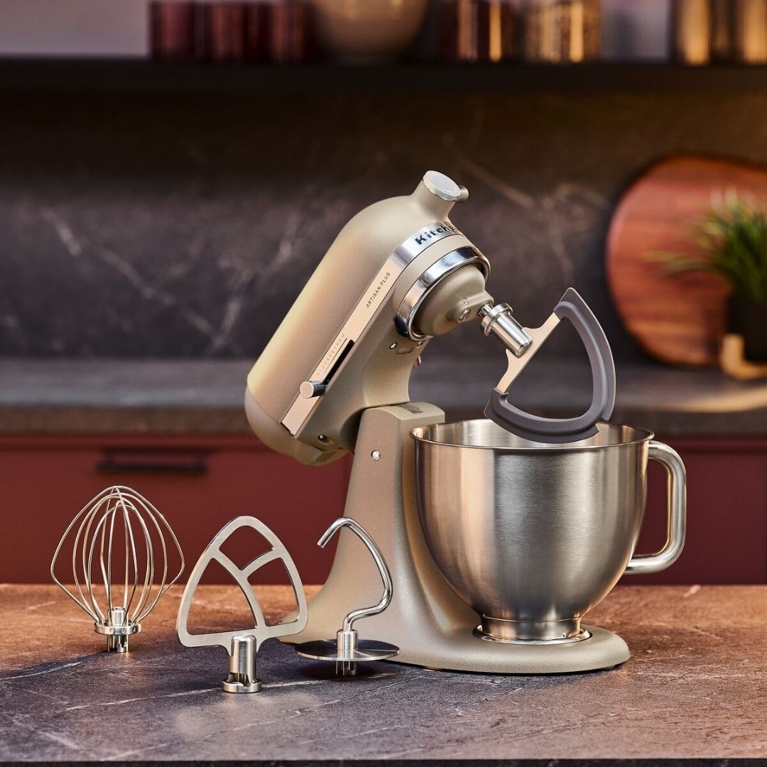KitchenAid Artisan Plus 4,7 L Oynar Başlıklı Stand Mikser - Oat4,7 L Stand Mikser