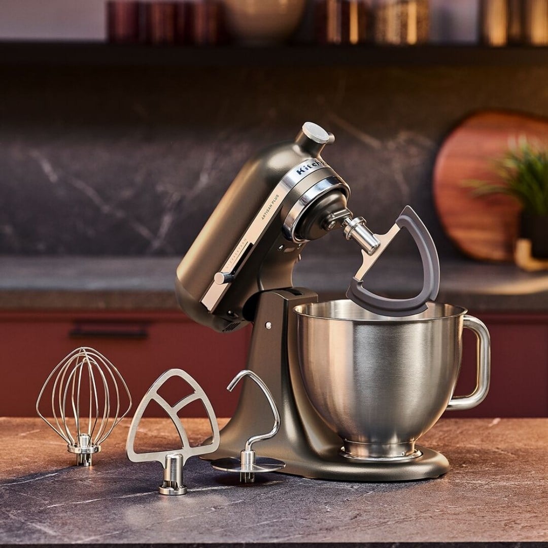 KitchenAid Artisan Plus 4,7 L Oynar Başlıklı Stand Mikser - Iron Ore4,7 L Stand Mikser