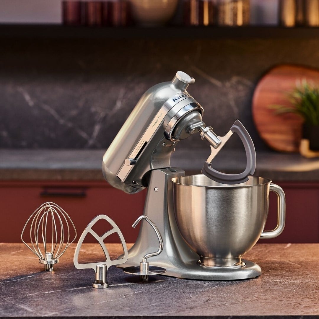 KitchenAid Artisan Plus 4,7 L Oynar Başlıklı Stand Mikser - Medallıon Sılver4,7 L Stand Mikser