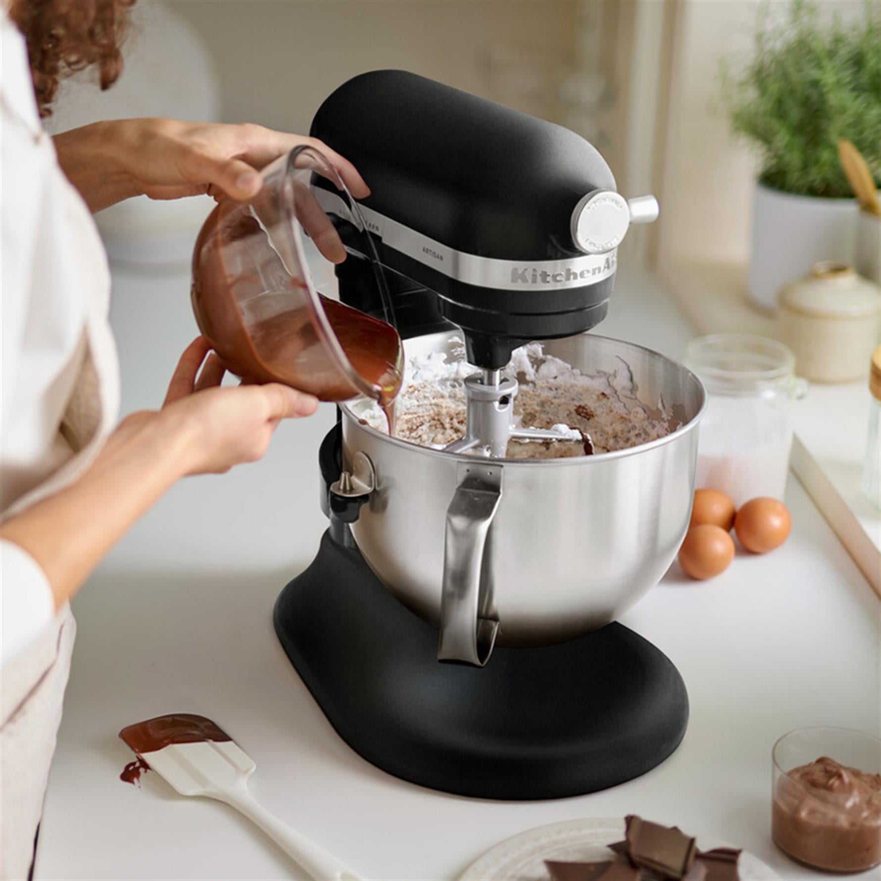 KitchenAid Artisan 5,6 L Kaldırılabilir Kaseli Stand Mikser - 5KSM60SPX
