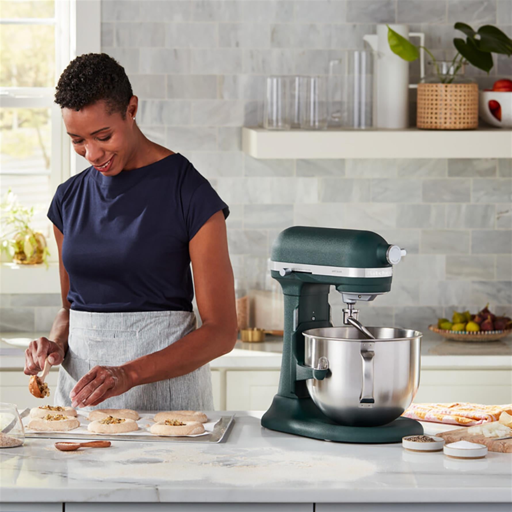 KitchenAid Artisan 6,6 L Kaldırılabilir Kaseli Stand Mikser - 5KSM70SHX