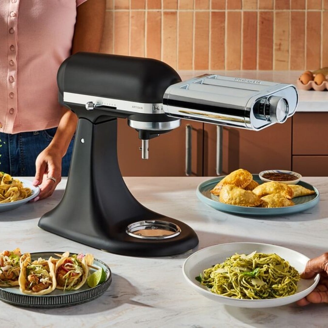 KitchenAid 3in1 Makarna Açma ve Kesme Aparatı Chromed Steel - 5KSM3MPAStand Mikser Aparatları