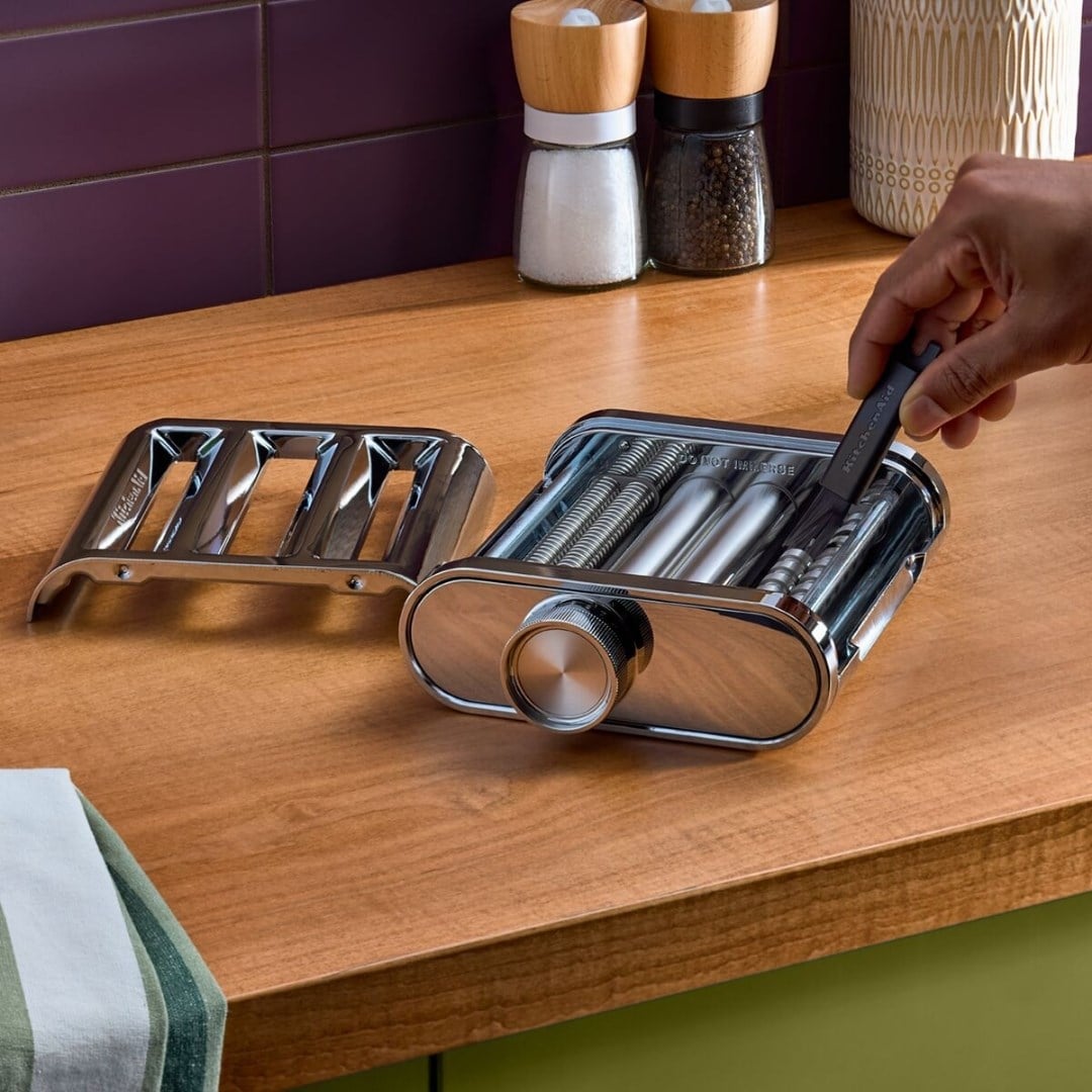 KitchenAid 3in1 Makarna Açma ve Kesme Aparatı Chromed Steel - 5KSM3MPAStand Mikser Aparatları
