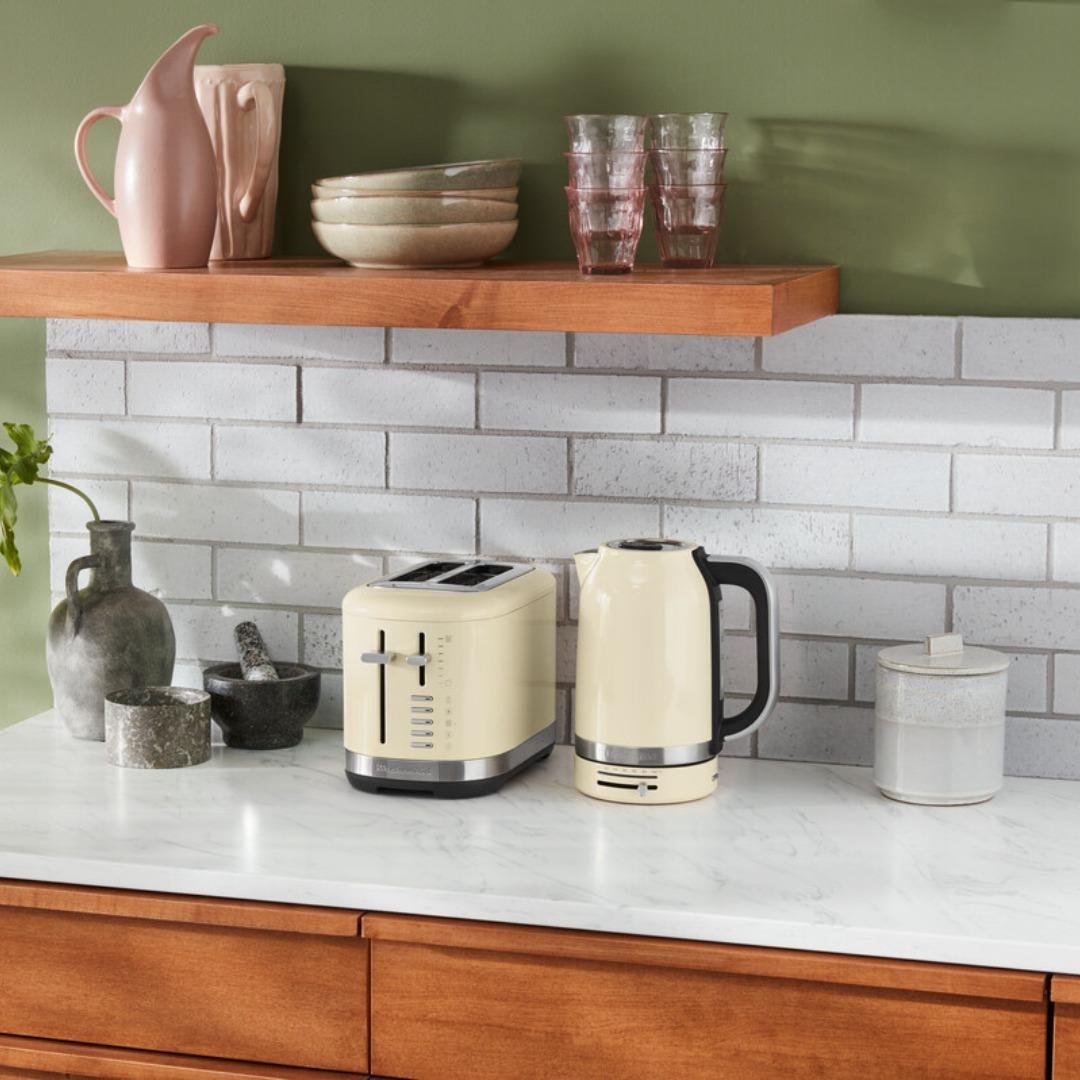 KitchenAid 1,7 L Değişken Sıcaklıklı Su Isıtıcısı - 5KEK1701Su Isıtıcıları