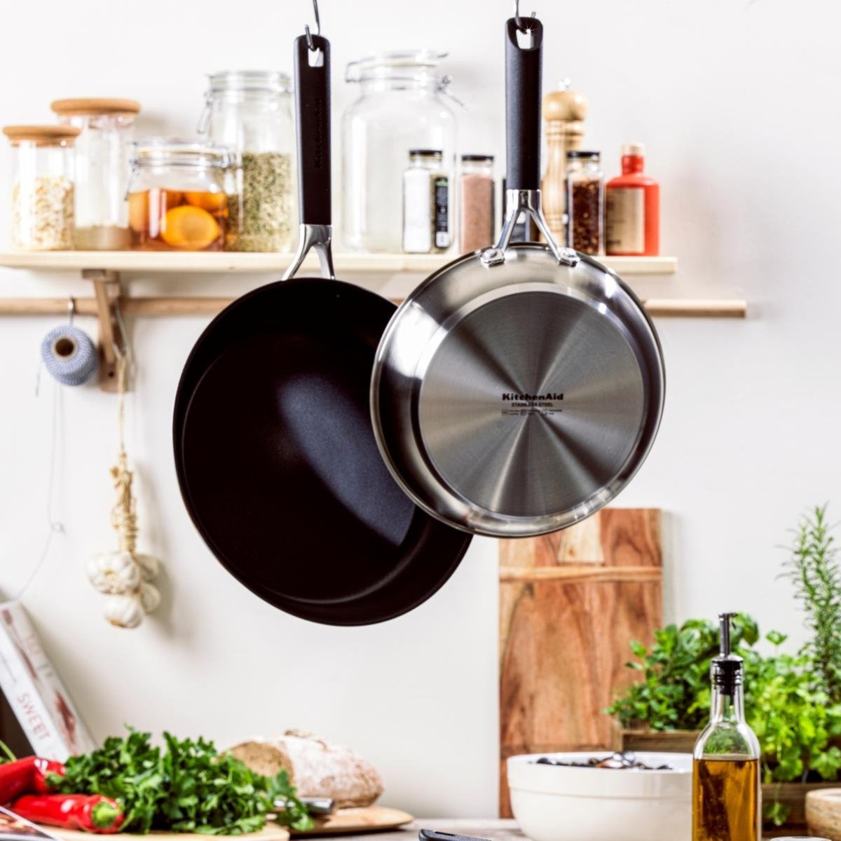 KitchenAid Paslanmaz Çelik Kızartma Tavası Seti, Seramik Kaplama 20 cm + 28 cmTavalar