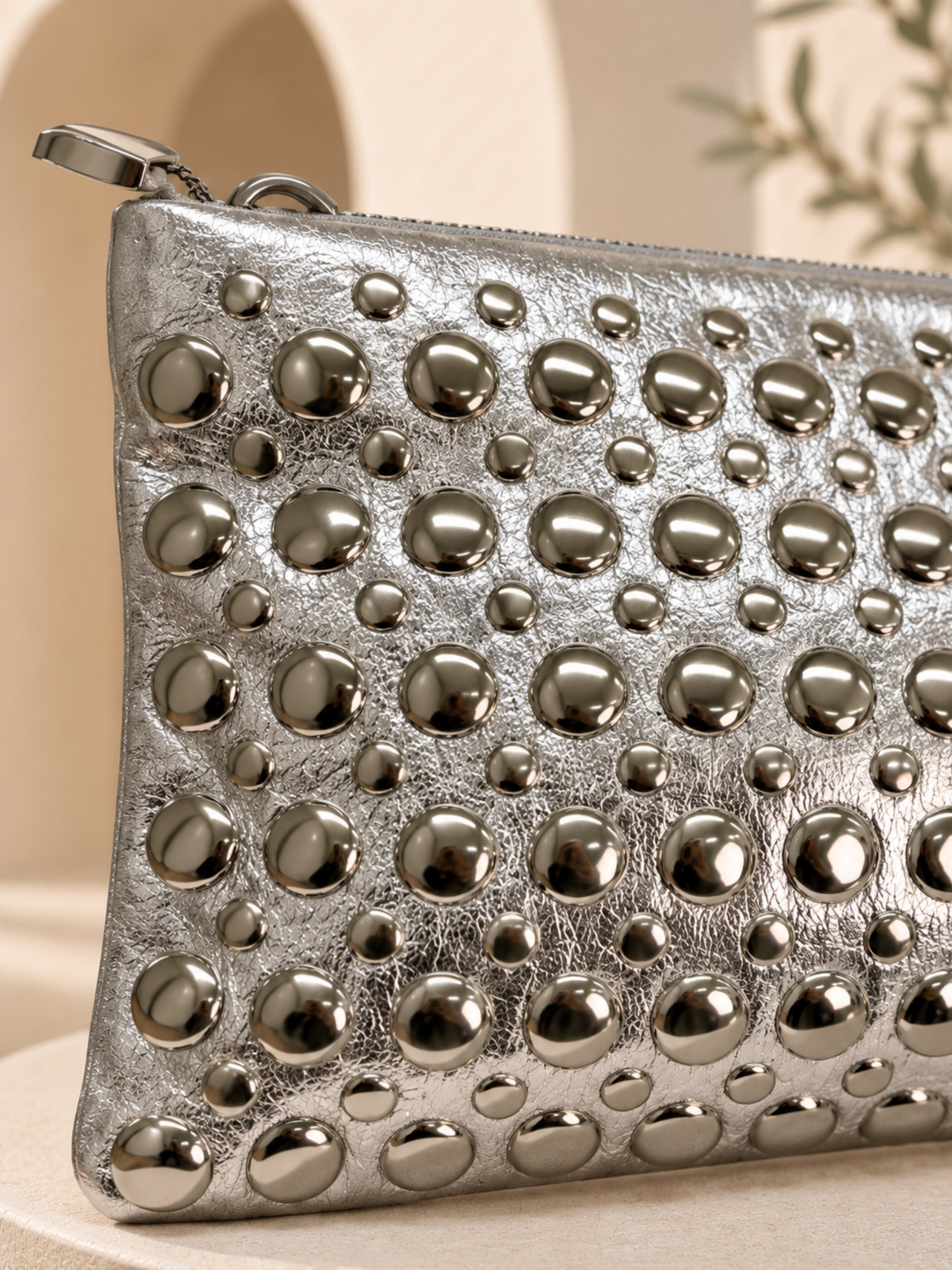 ÇANTA Zımbalı Clutch Çanta