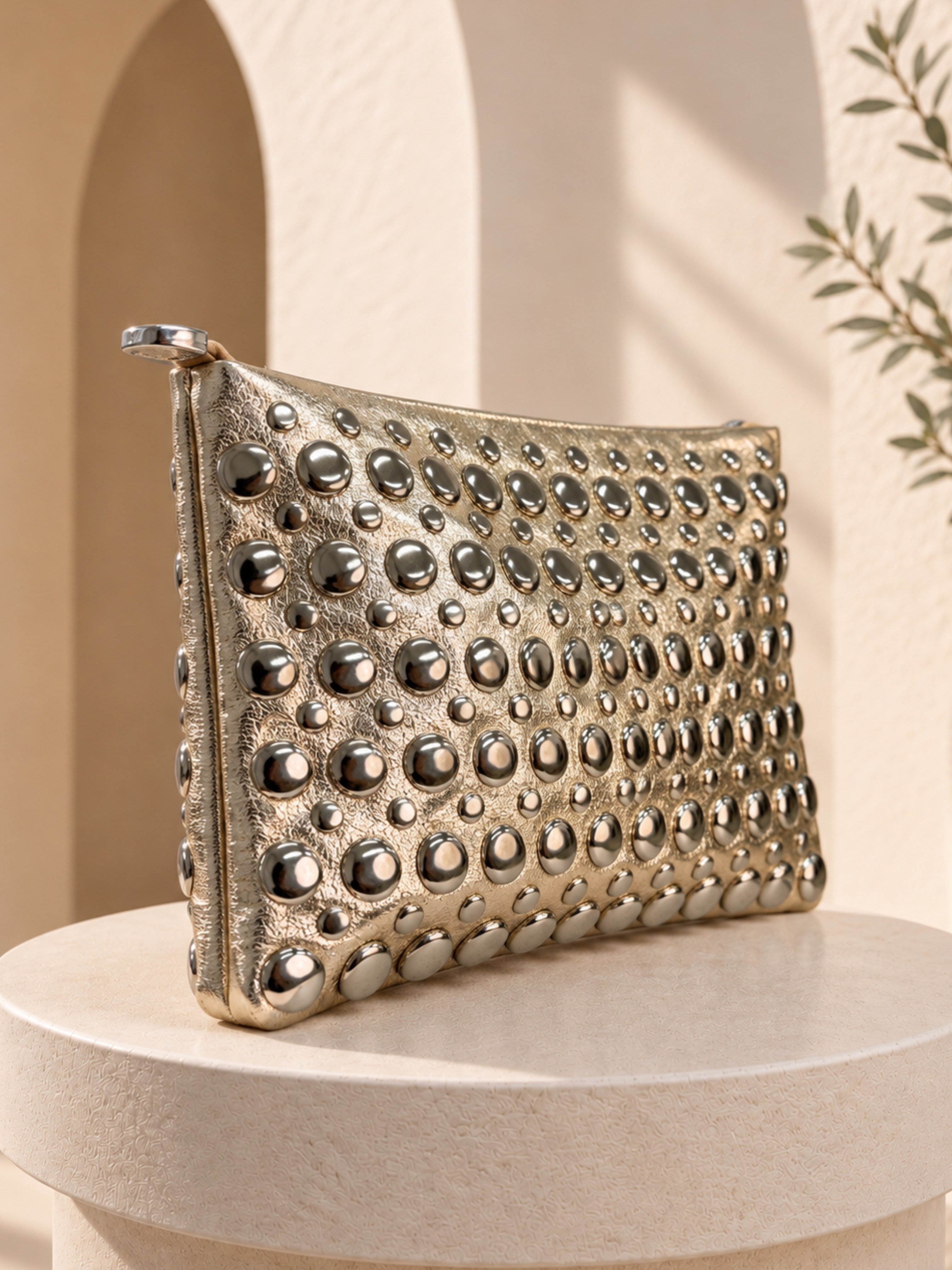 ÇANTA Zımbalı Clutch Çanta