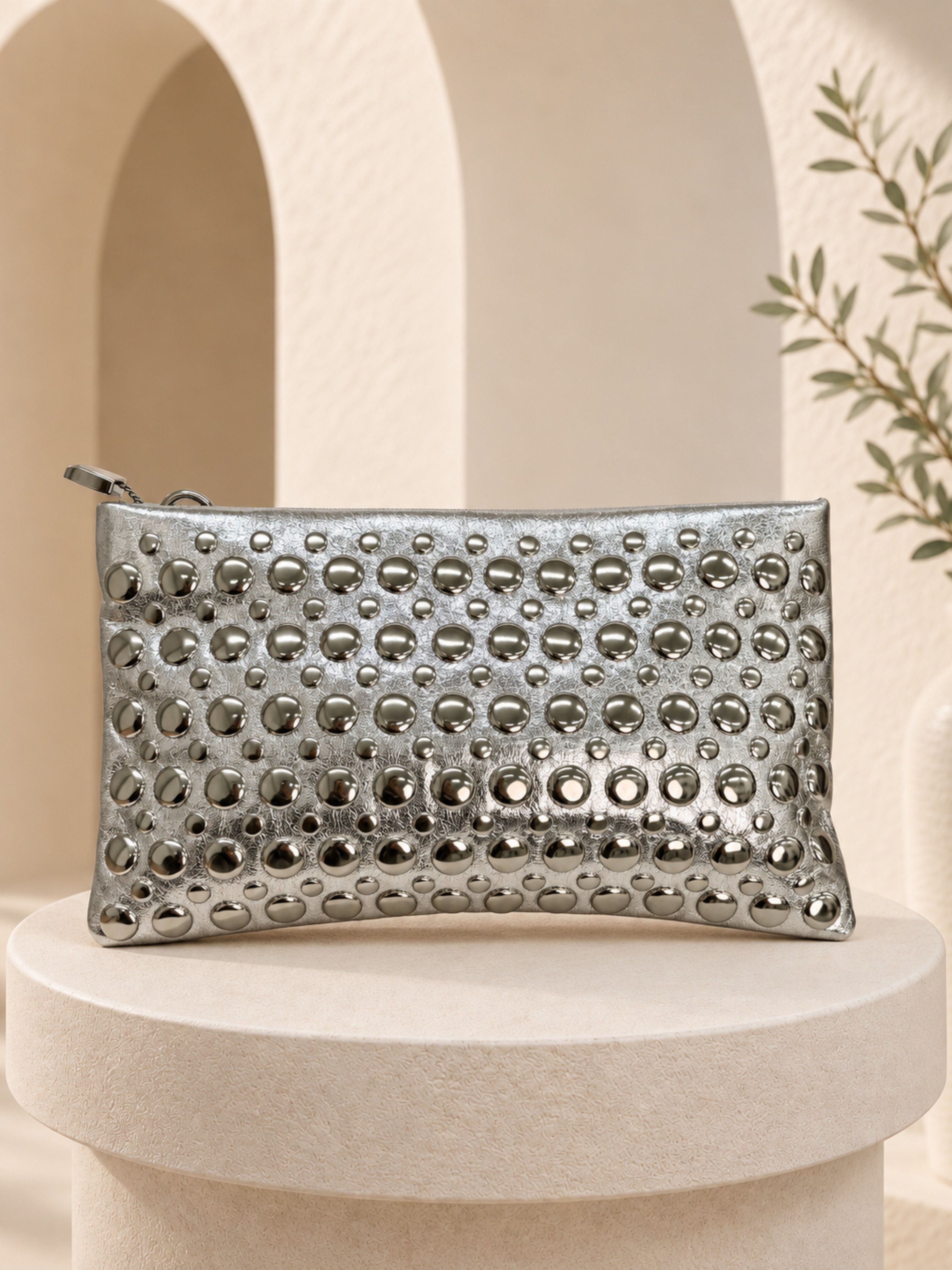 ÇANTA Zımbalı Clutch Çanta