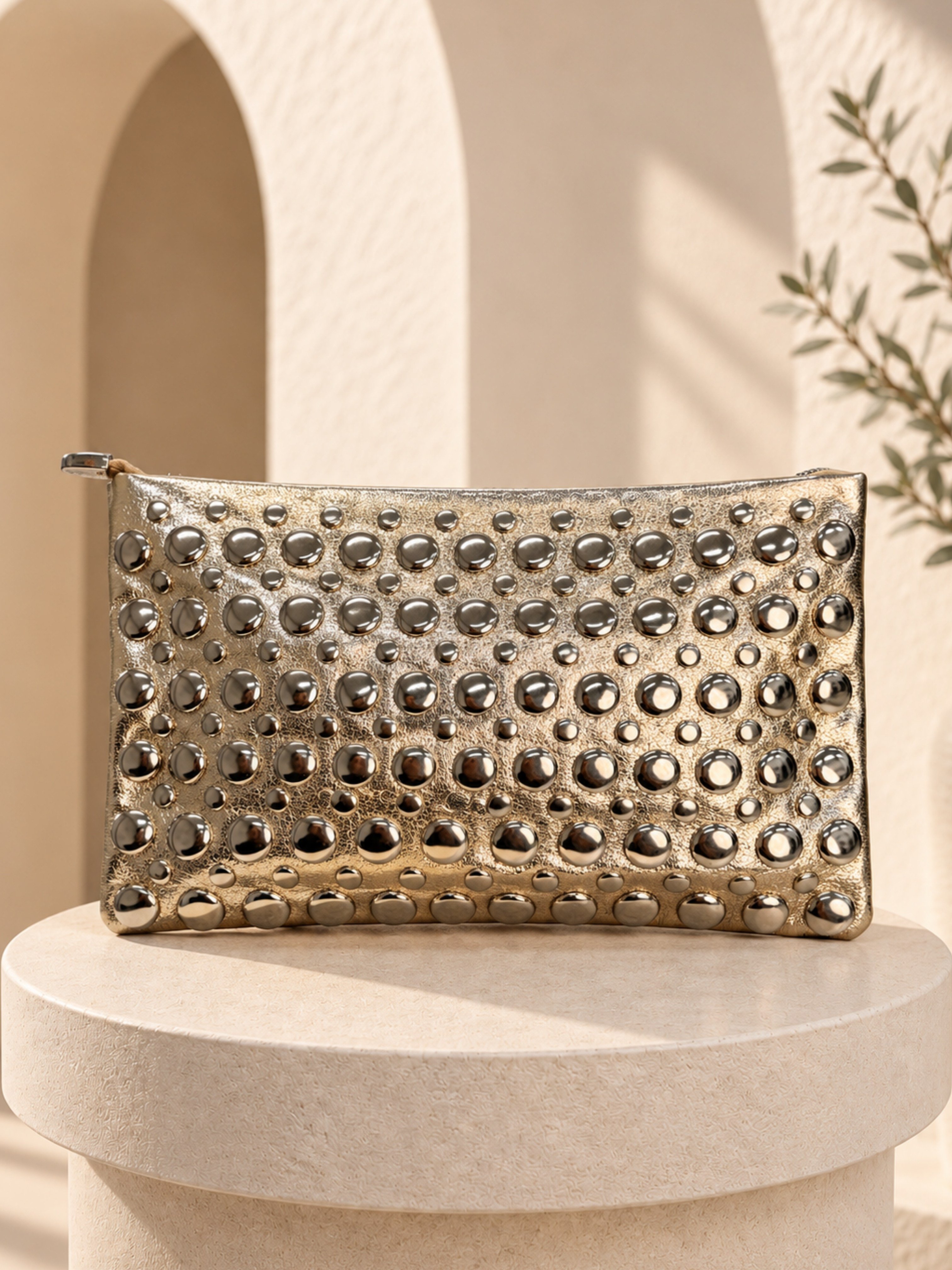 ÇANTA Zımbalı Clutch Çanta