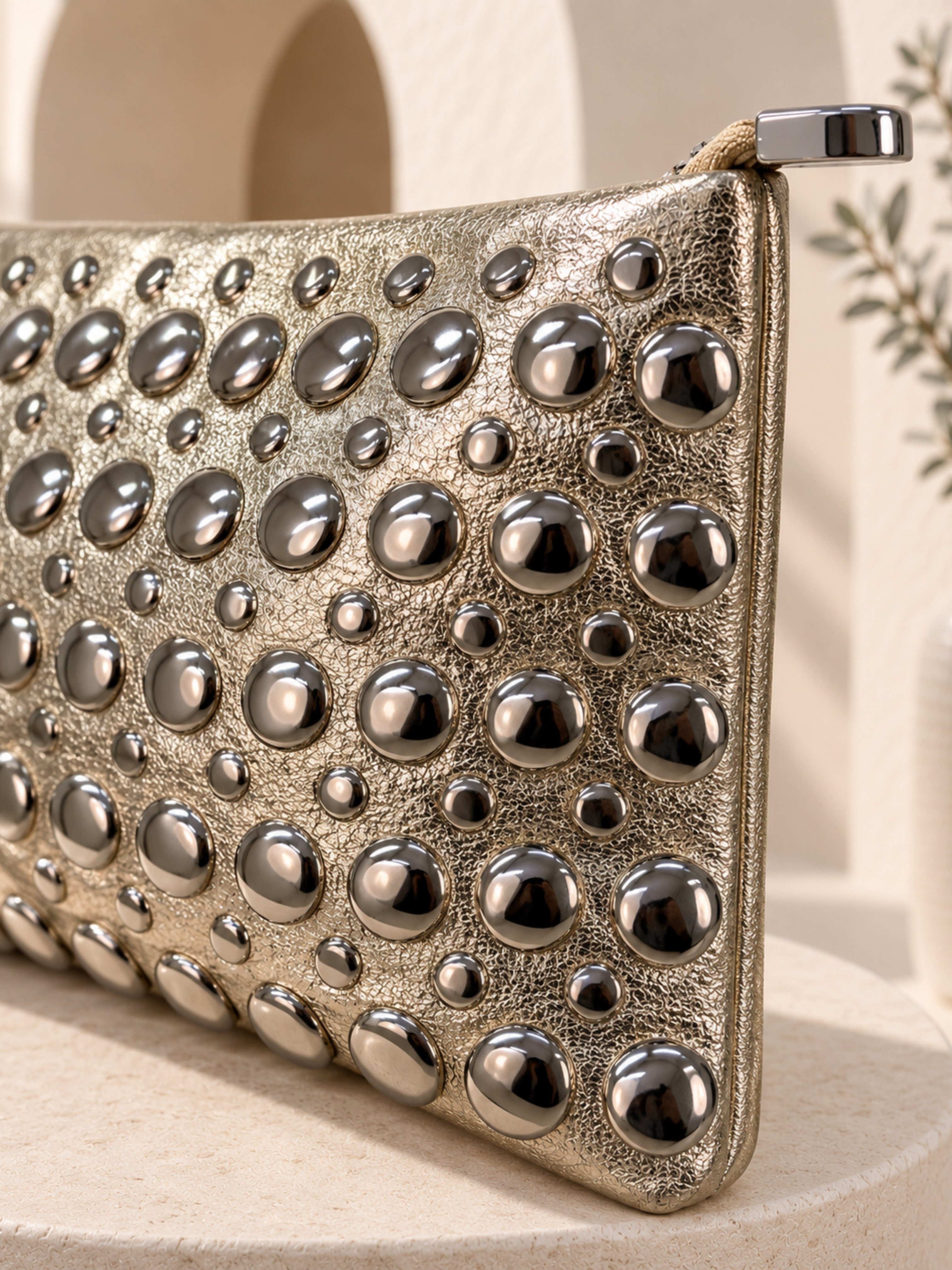 ÇANTA Zımbalı Clutch Çanta