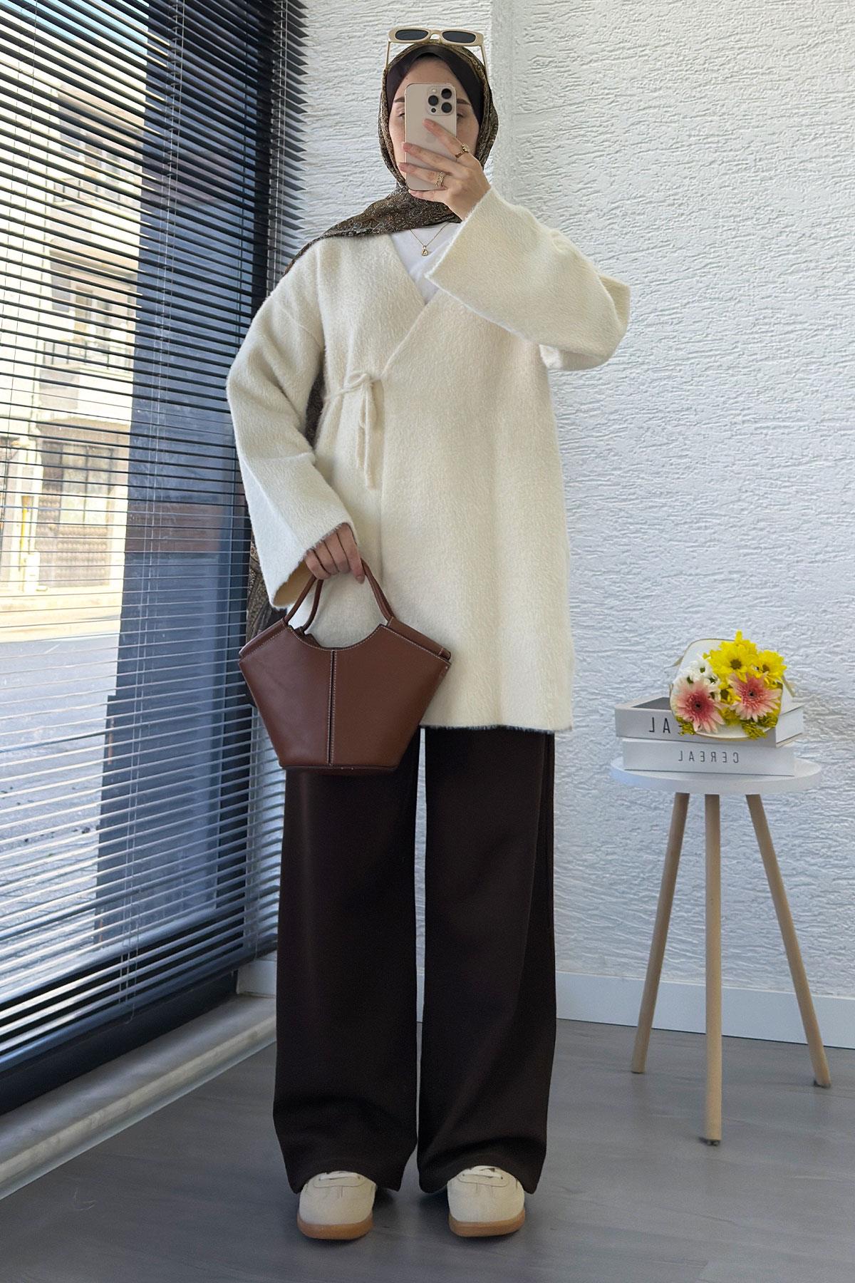 Anvelop Bağlamalı Yumoş Triko Kimono – Ekru