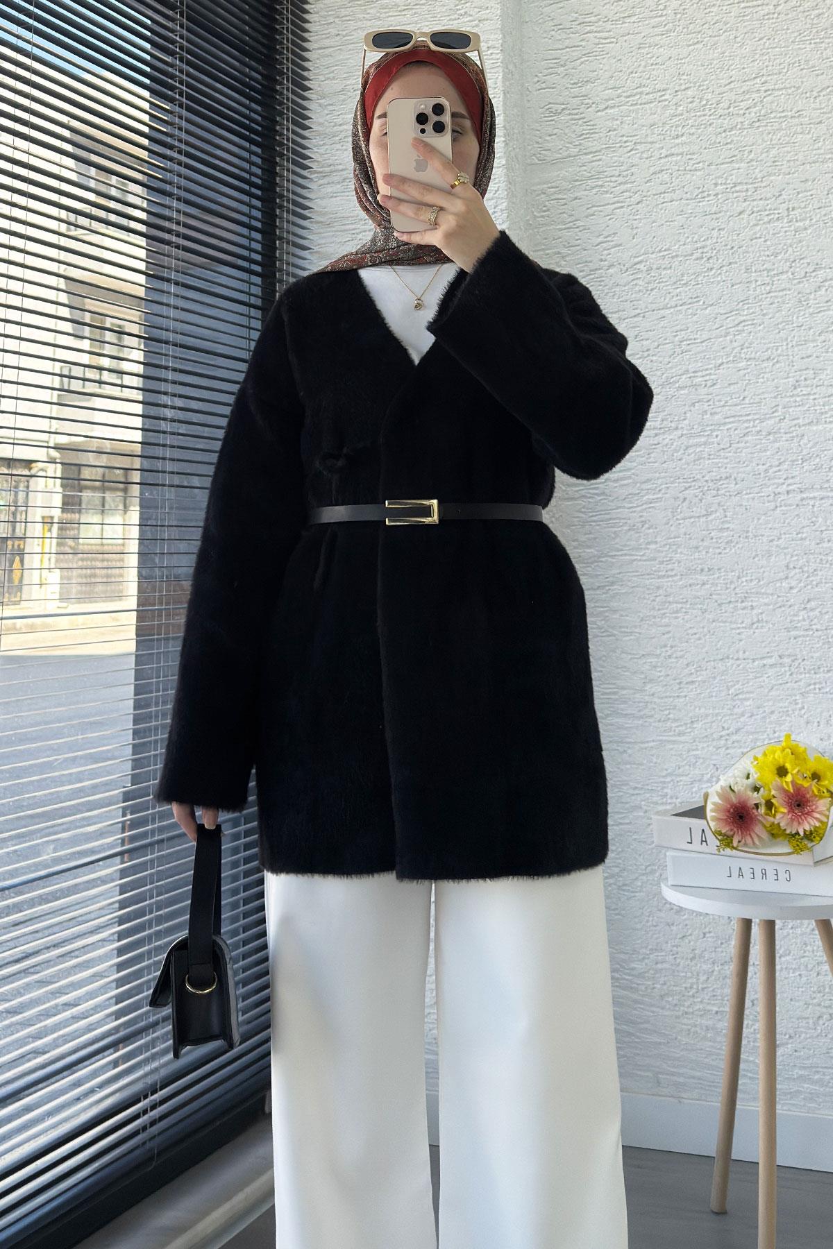 Anvelop Bağlamalı Yumoş Triko Kimono – Siyah