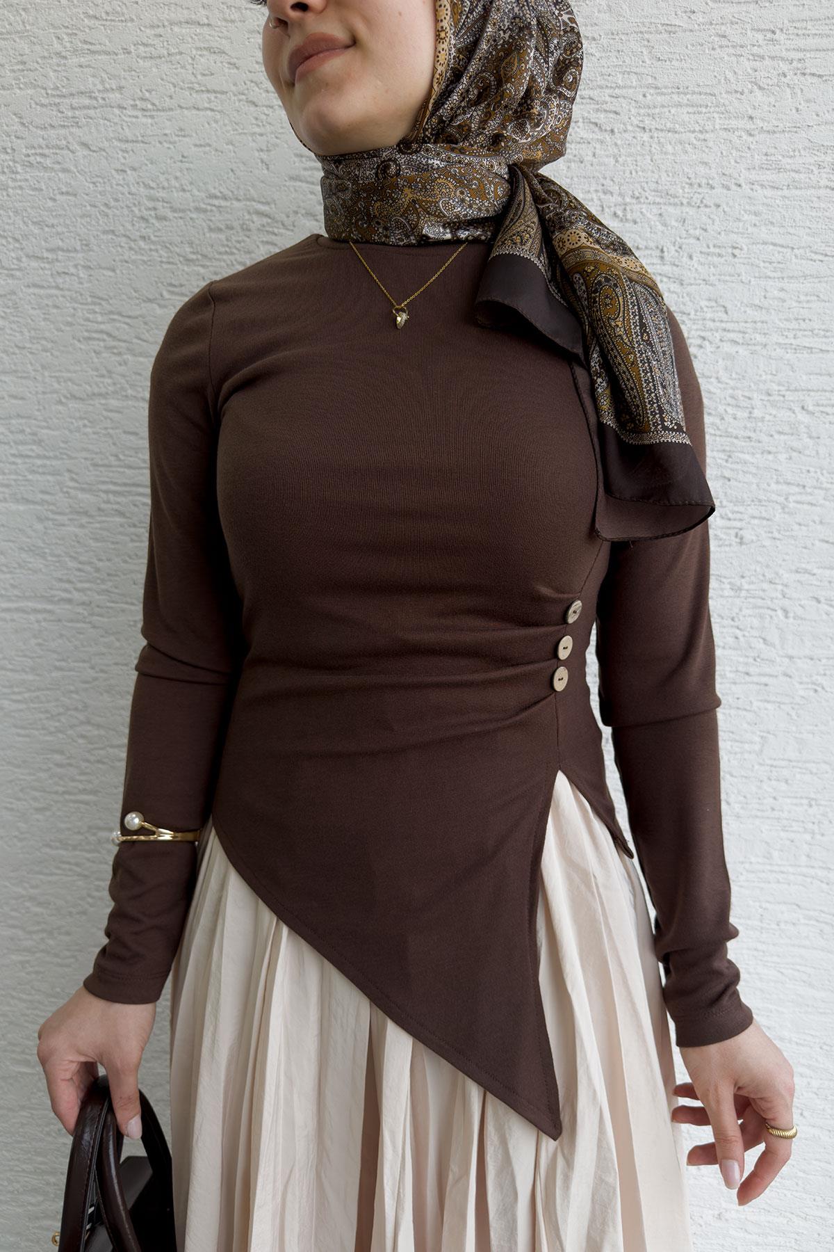 Asimetrik Kesim 3 Düğmeli Bluz-Kahverengi