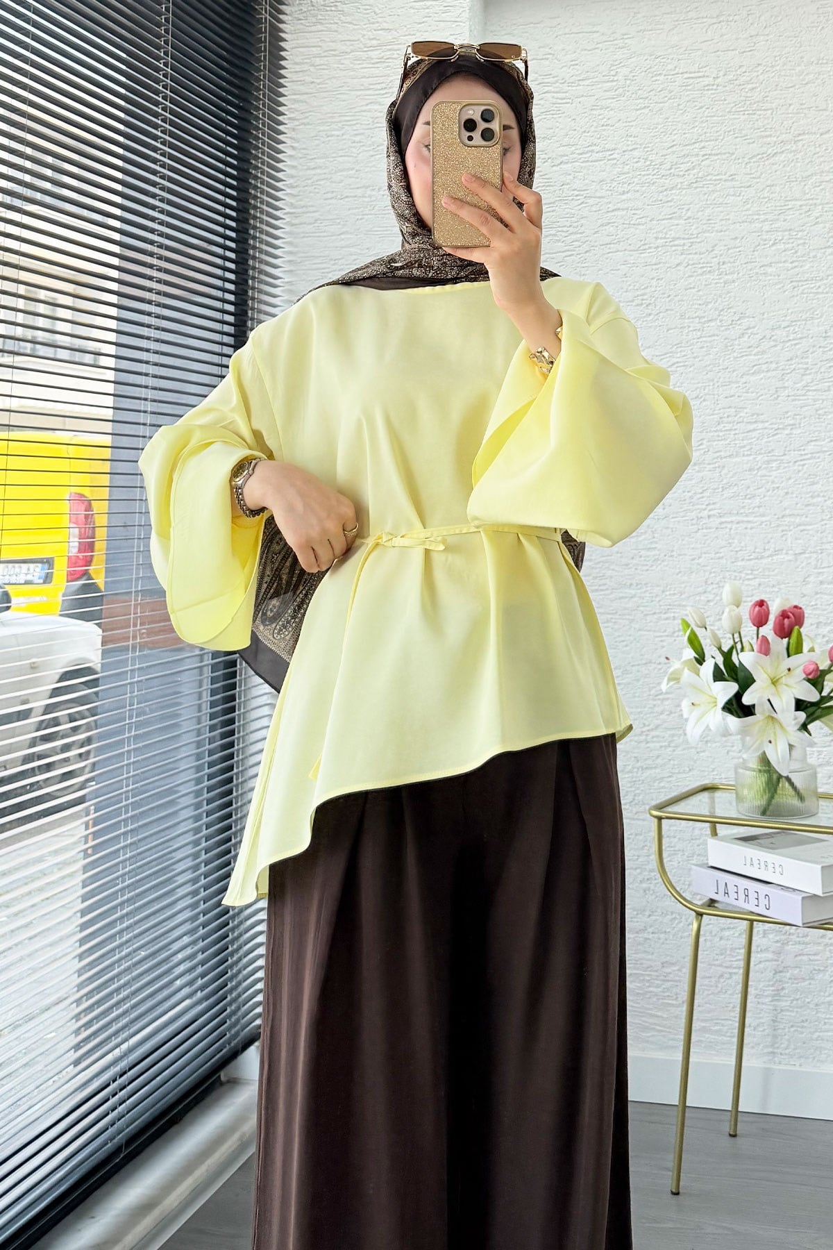Asimetrik Kesim Volan Kol Modal Bluz – Sarı