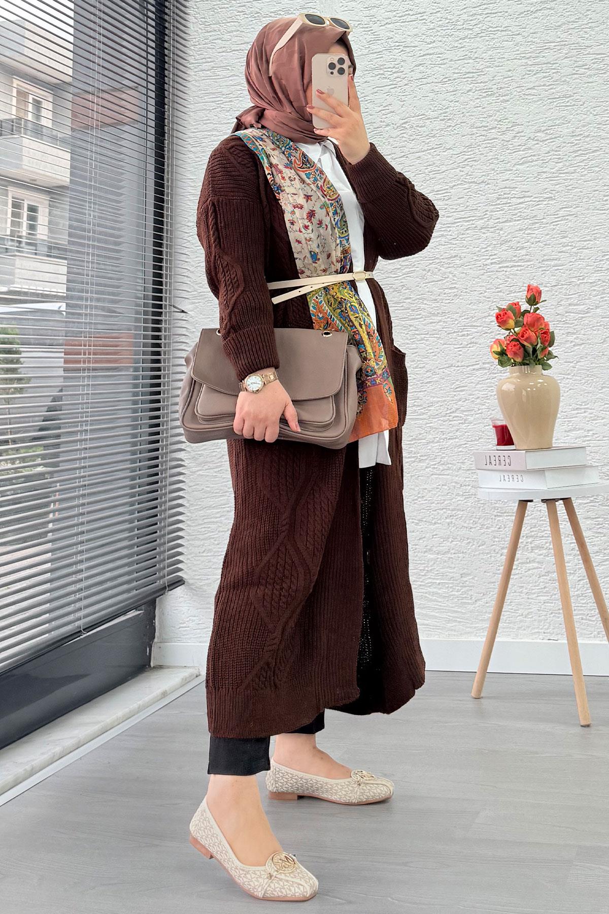 Baklava Desen Uzun Triko Kadın Hırka – Kahverengi