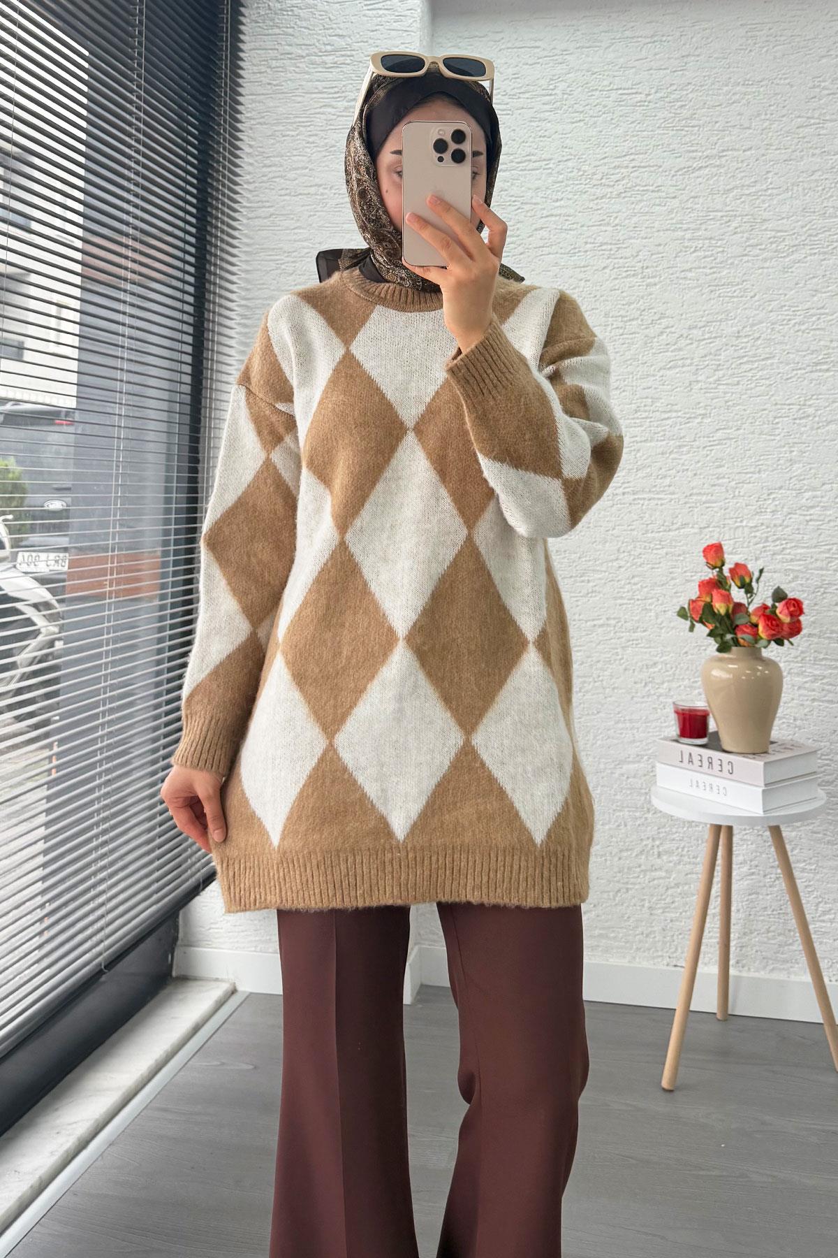 Baklava Desen Yumoş Triko Kadın Kazak – Vizon