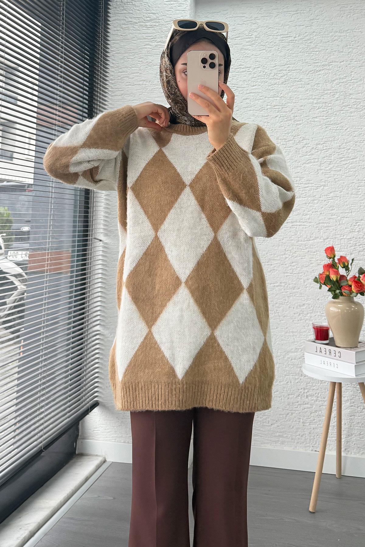 Baklava Desen Yumoş Triko Kadın Kazak – Vizon