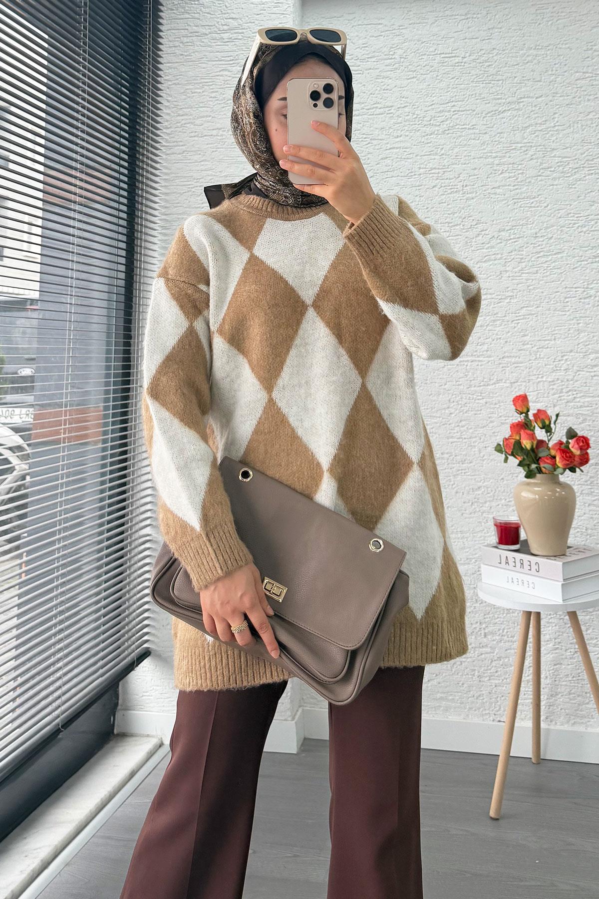 Baklava Desen Yumoş Triko Kadın Kazak – Vizon