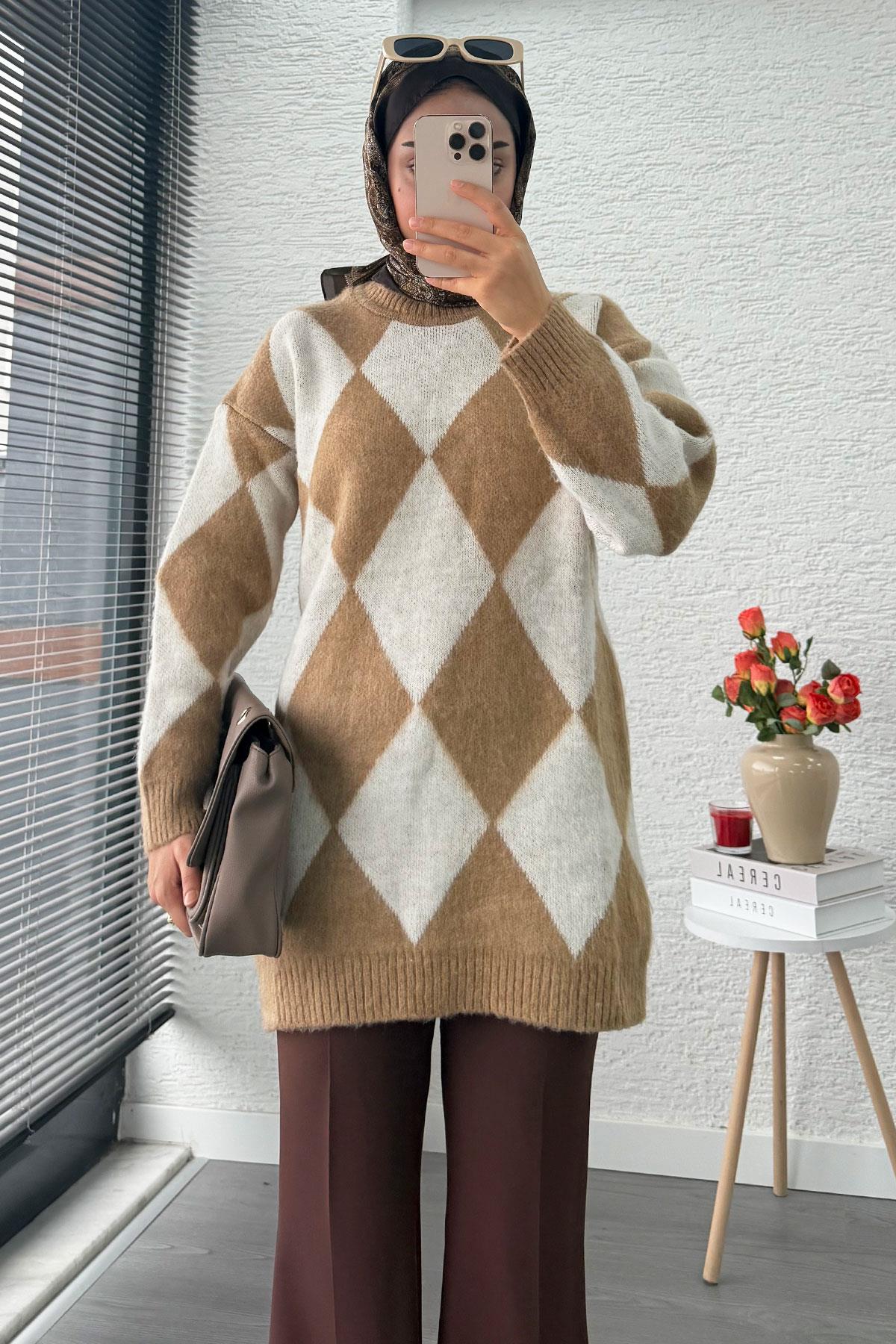 Baklava Desen Yumoş Triko Kadın Kazak – Vizon