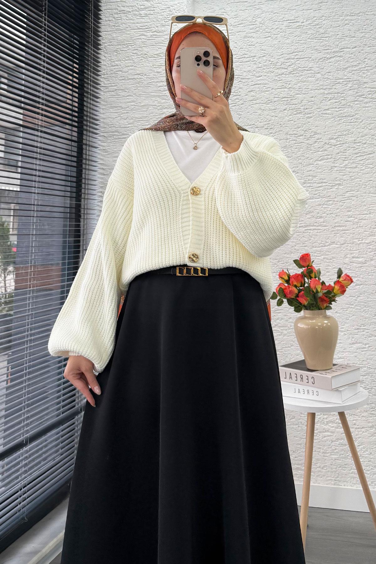 Balon Kol Gold Düğmeli Triko Hırka – Ekru