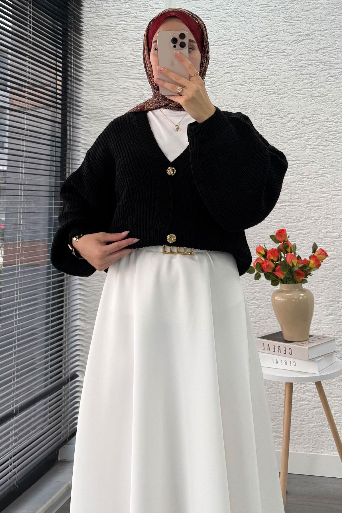 Balon Kol Gold Düğmeli Triko Hırka – Siyah