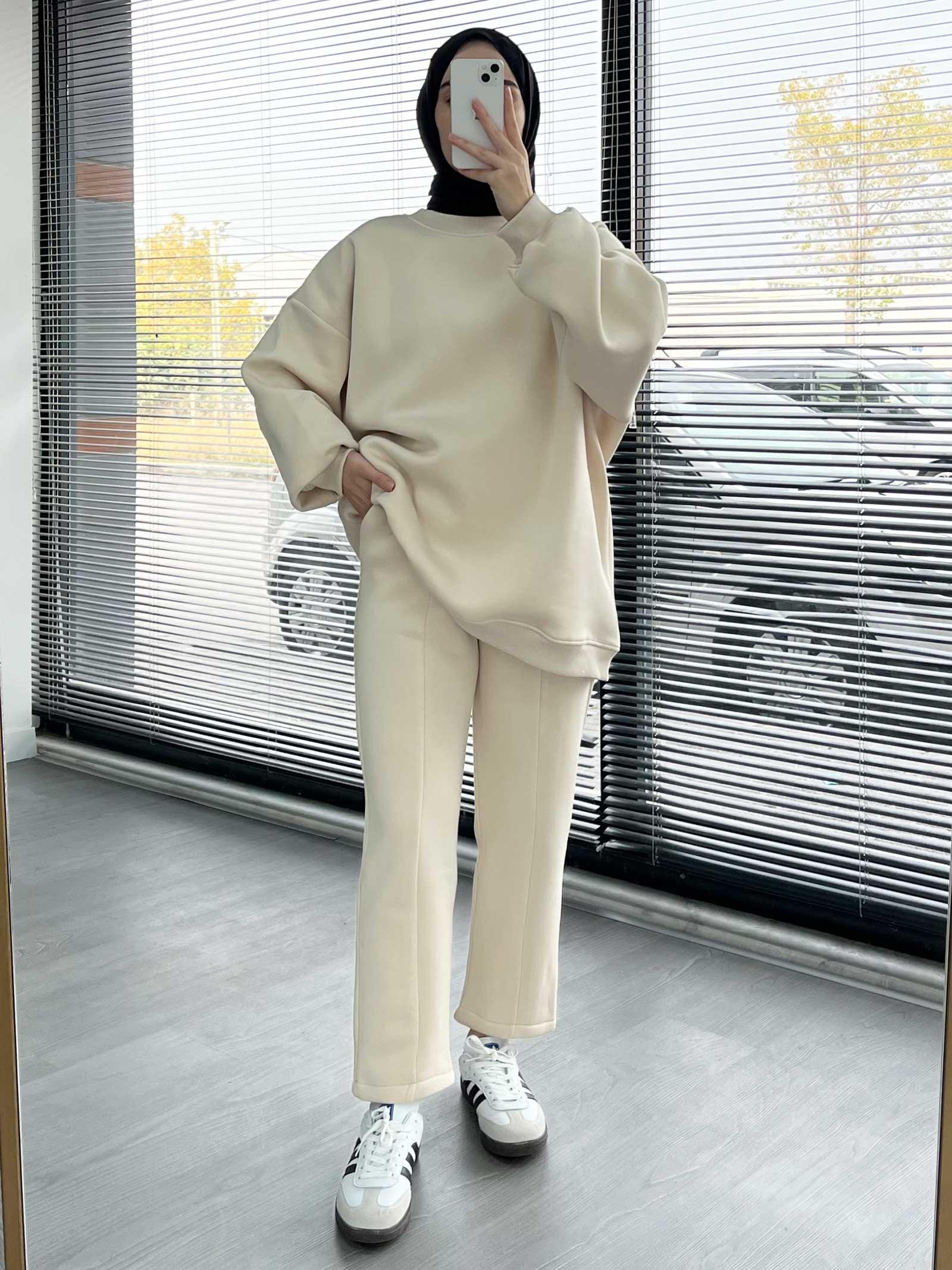 Bej Rahat ve Şık Kadın İkili Eşofman Takımı