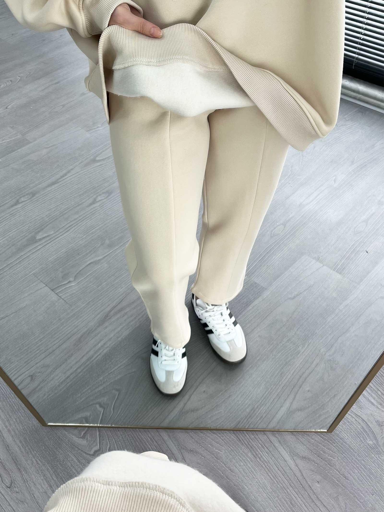 Bej Rahat ve Şık Kadın İkili Eşofman Takımı