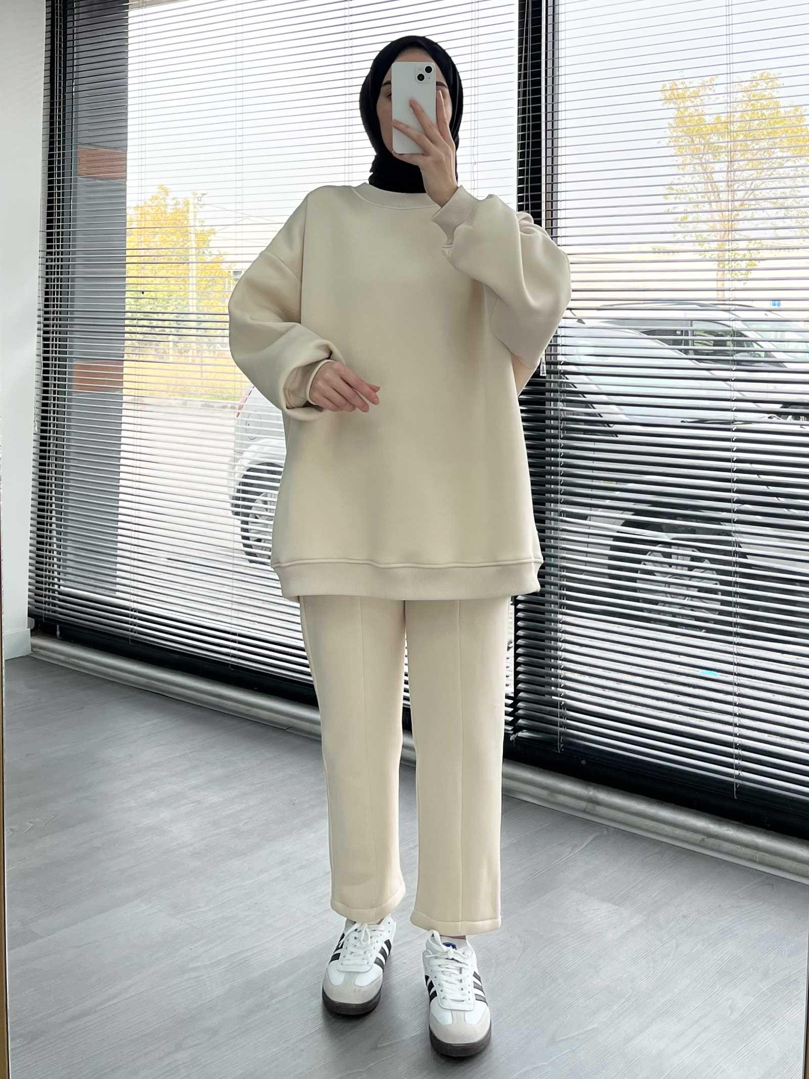 Bej Rahat ve Şık Kadın İkili Eşofman Takımı