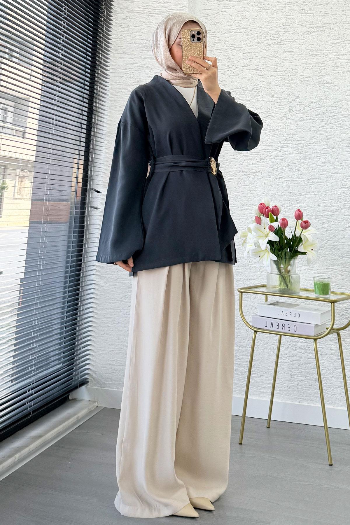 Bronş Kemerli Kruvaze Yaka Modal Kimono - Füme