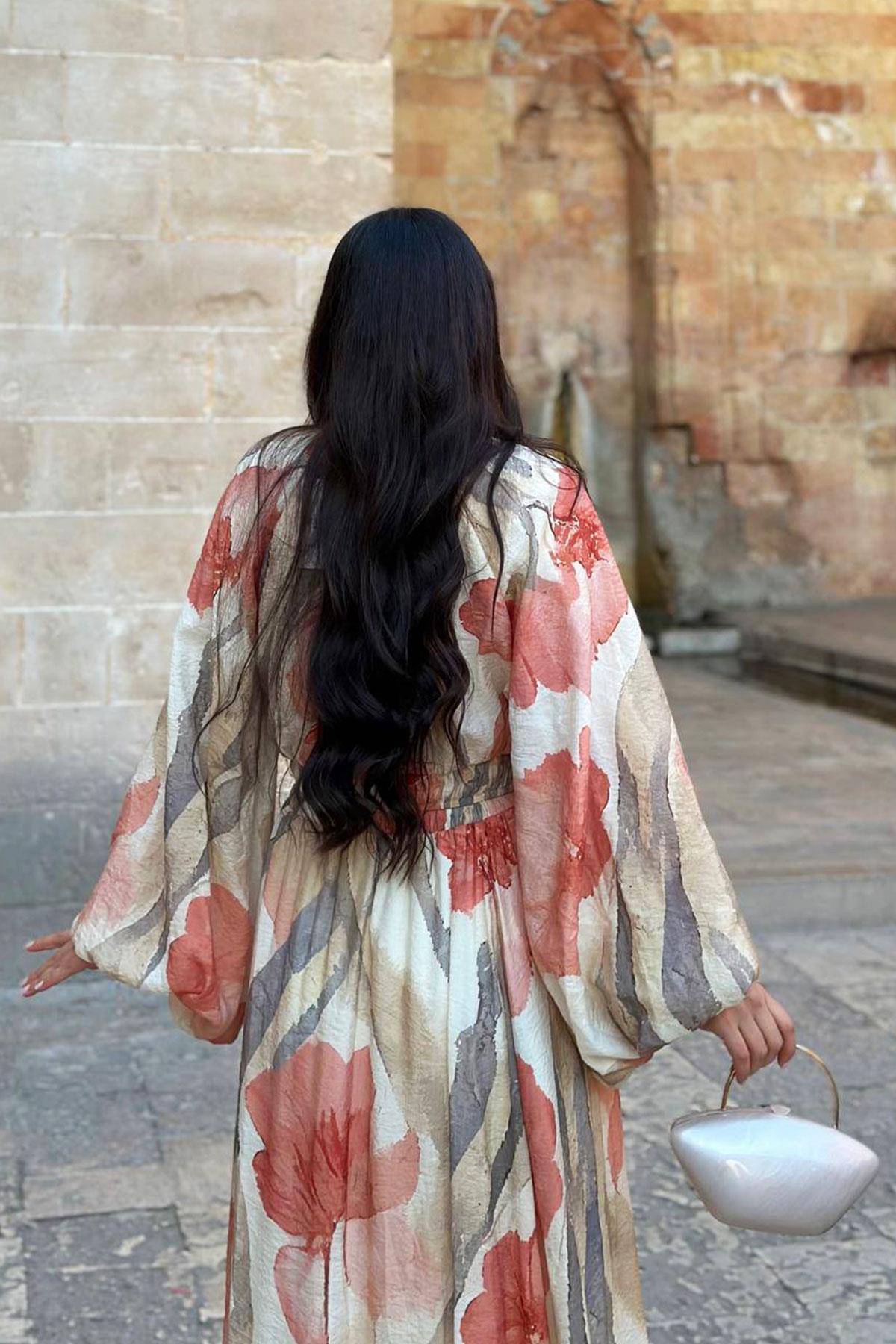 Çiçek Desenli  Etekli Takım-Bej