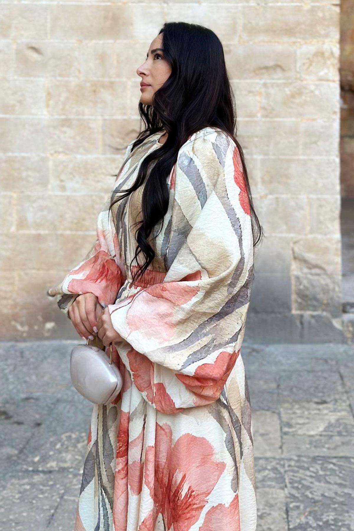 Çiçek Desenli  Etekli Takım-Bej