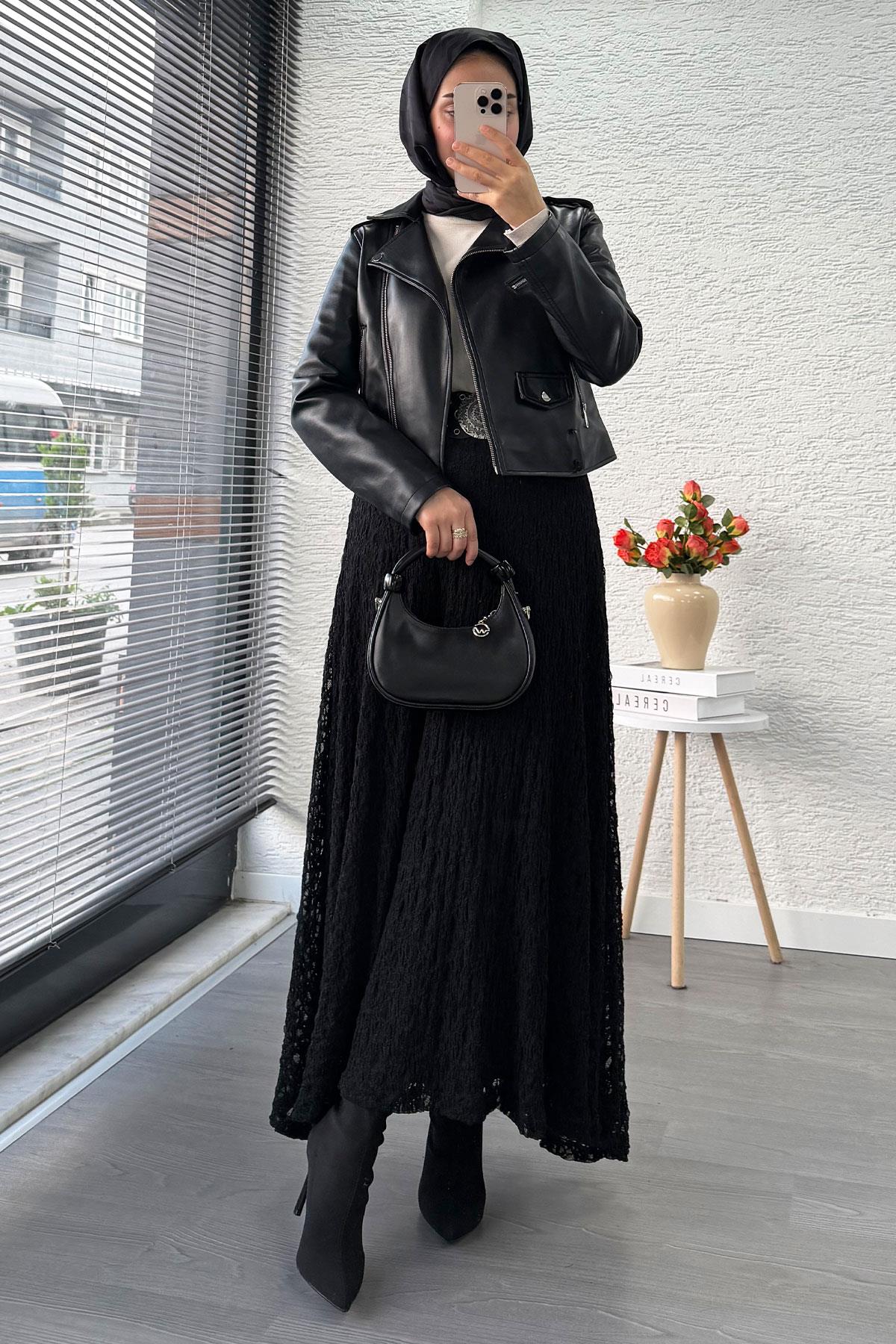 Dantel Dokulu Kloş Uzun Etek – Siyah