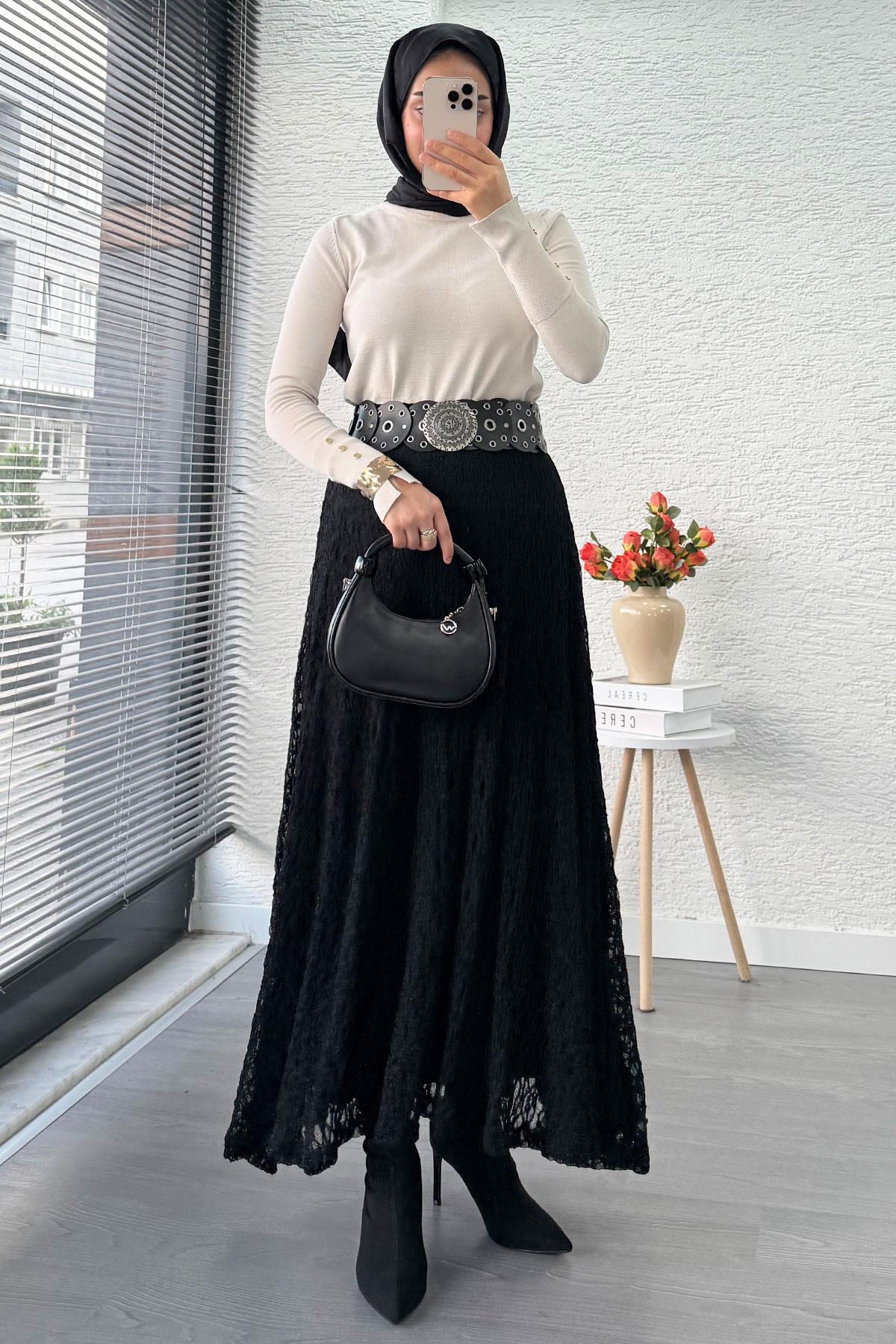 Dantel Dokulu Kloş Uzun Etek – Siyah