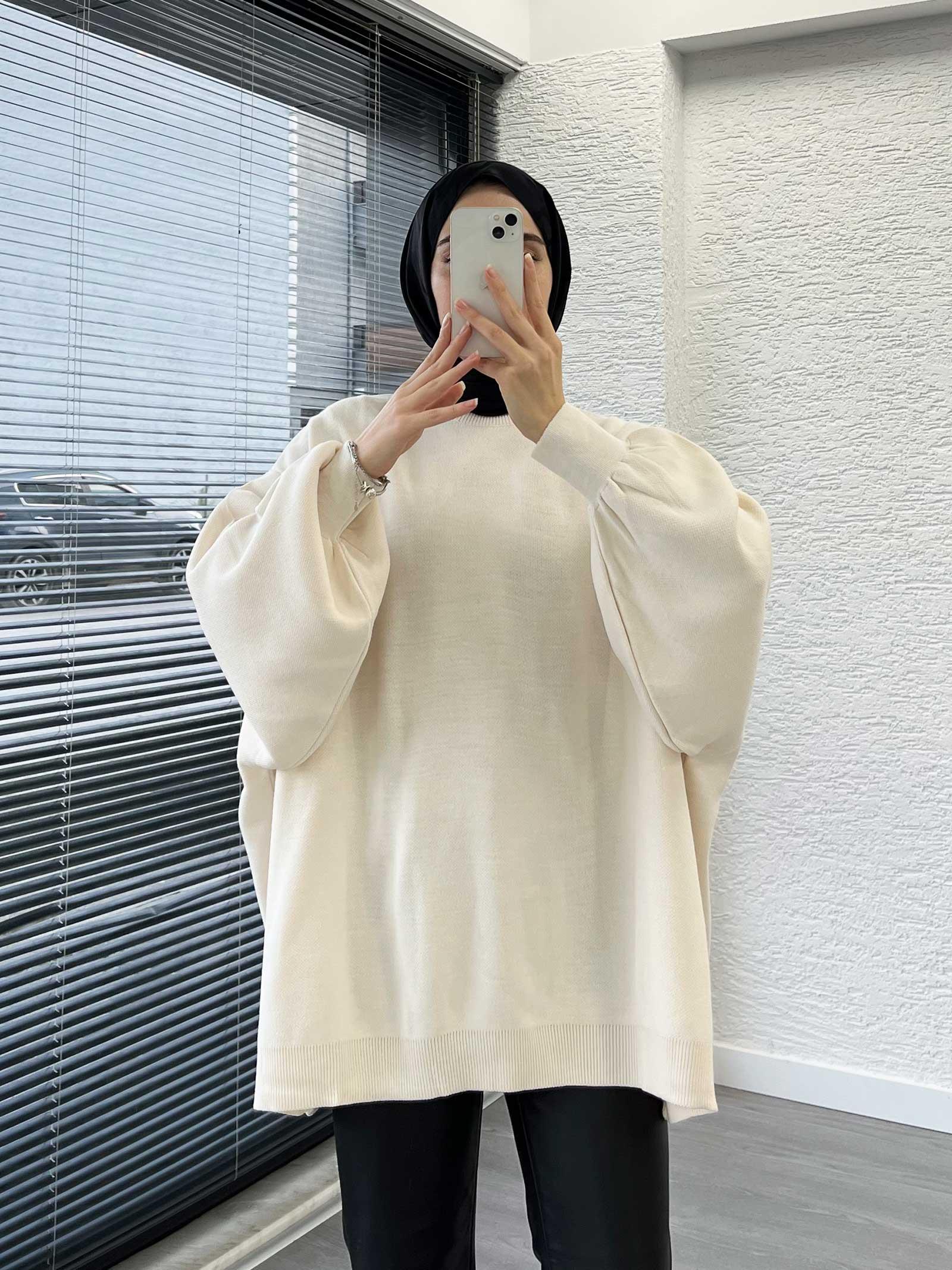 Ekru Yarasa Kollu Oversize Kadın Kazak