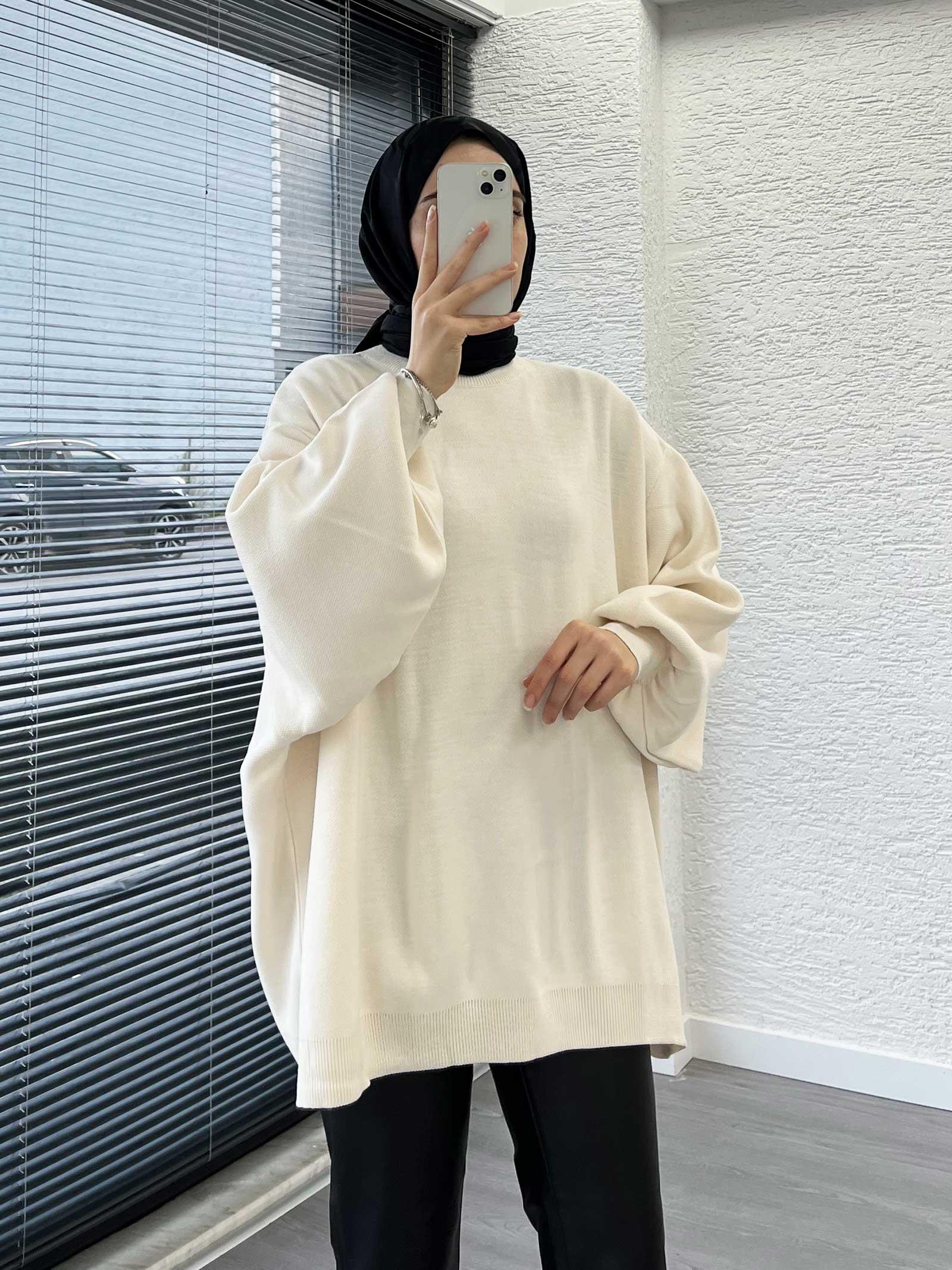 Ekru Yarasa Kollu Oversize Kadın Kazak