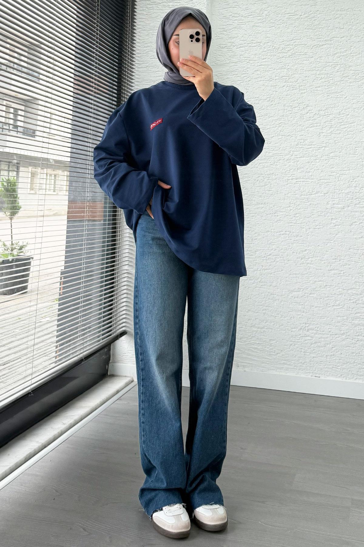 Etiket Detaylı Oversize Kadın Sweat – İndigo