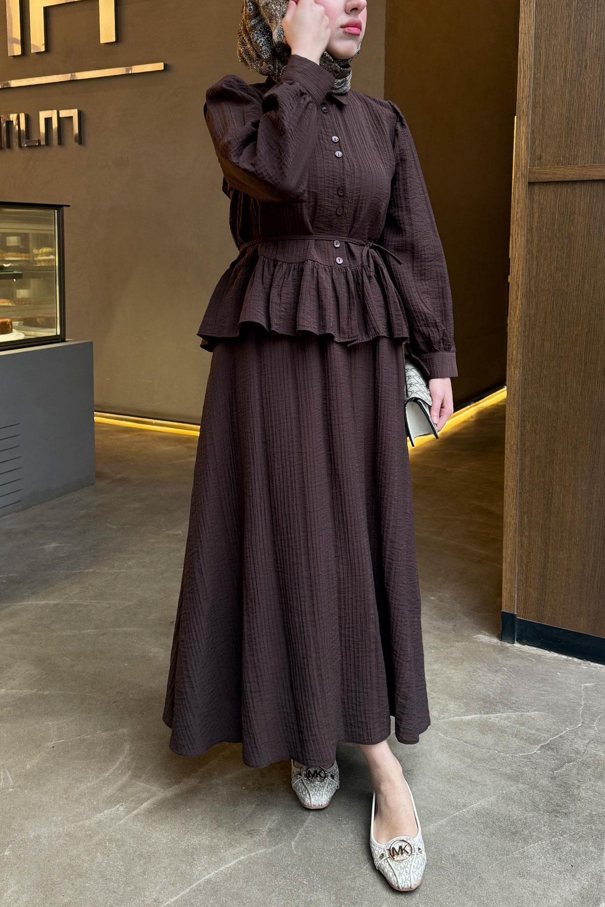 Fırfır Detaylı Gömlekli Gofre Etekli İkili Takım - Kahverengi