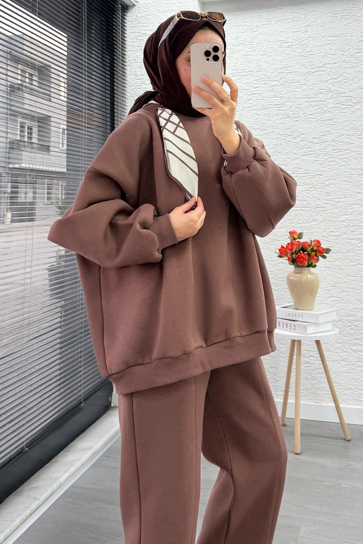 Fular Detaylı Oversize Üç İplik Jardaolu Sweat Takım – Sütlü Kahve