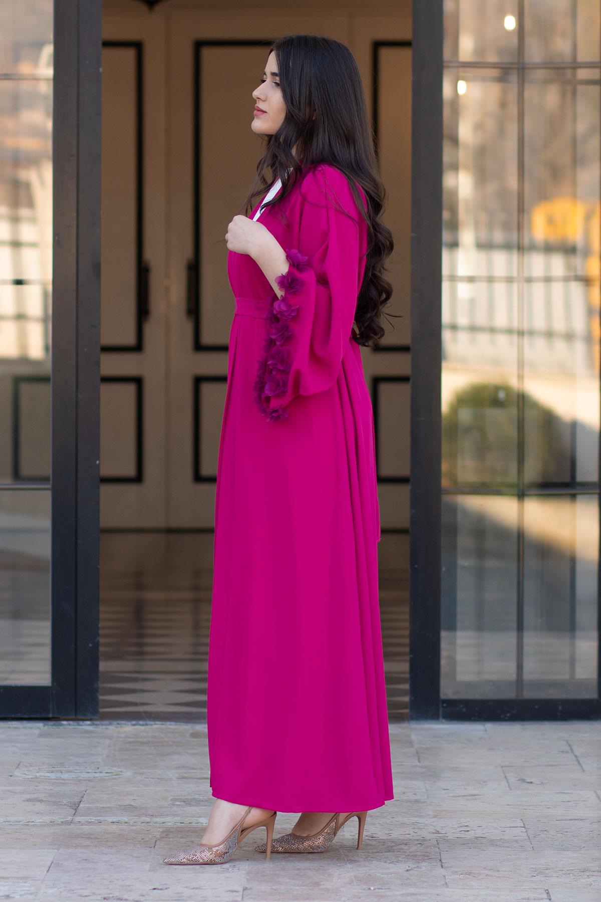Fuşya Kolu Çiçek Detaylı Zahra Abaya