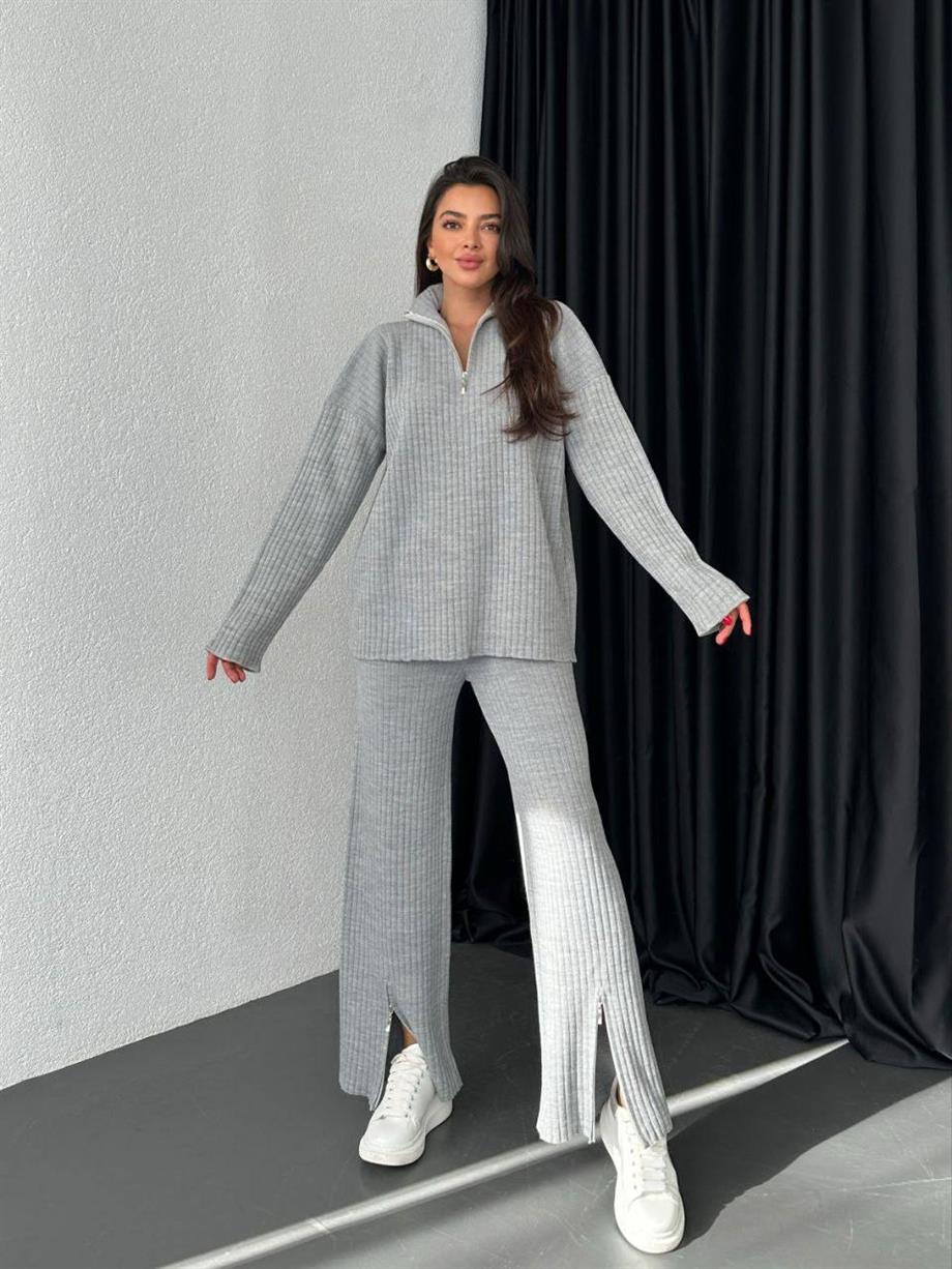 Gri Azra Triko Takım 