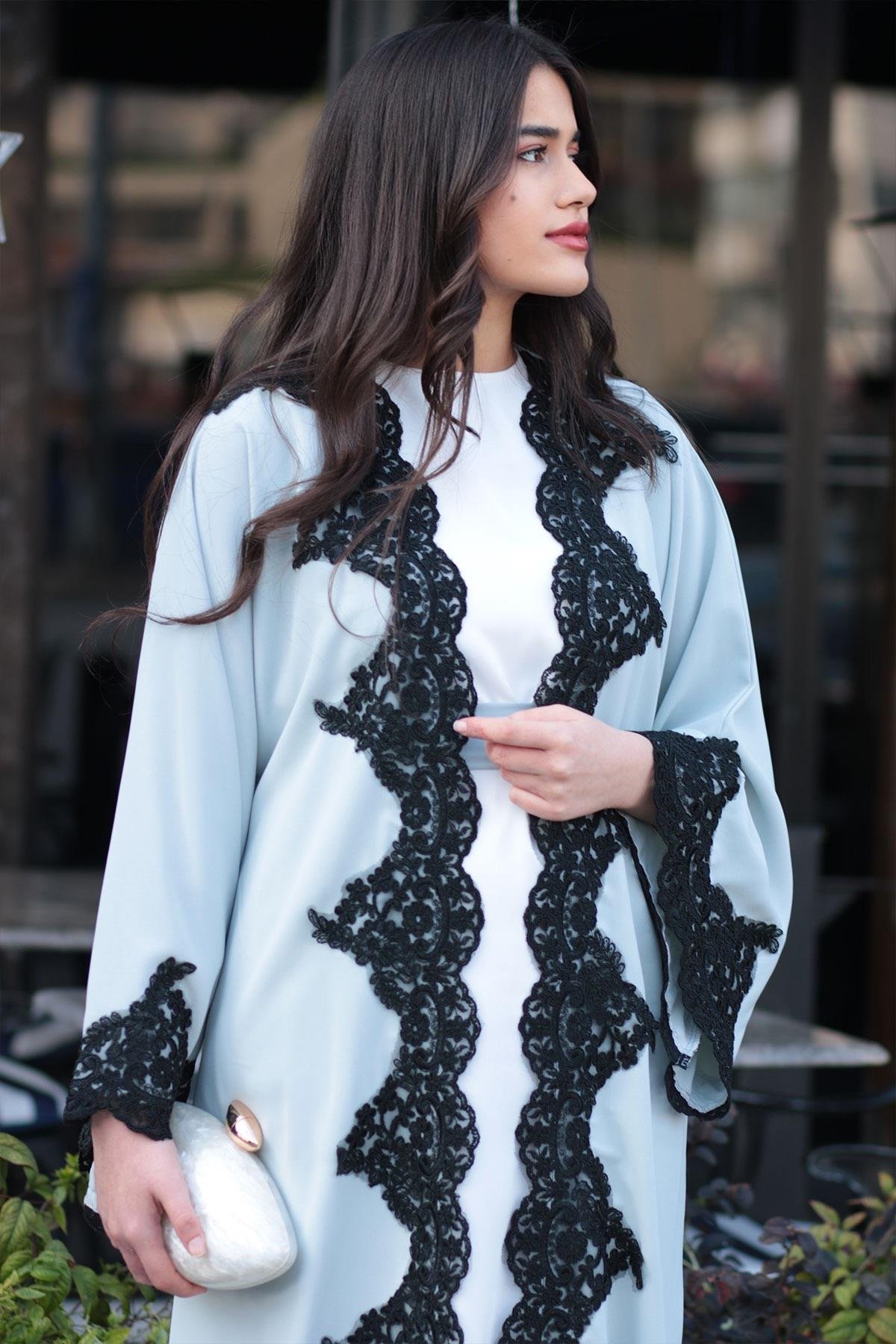 Gri Güpür Detaylı Abaya