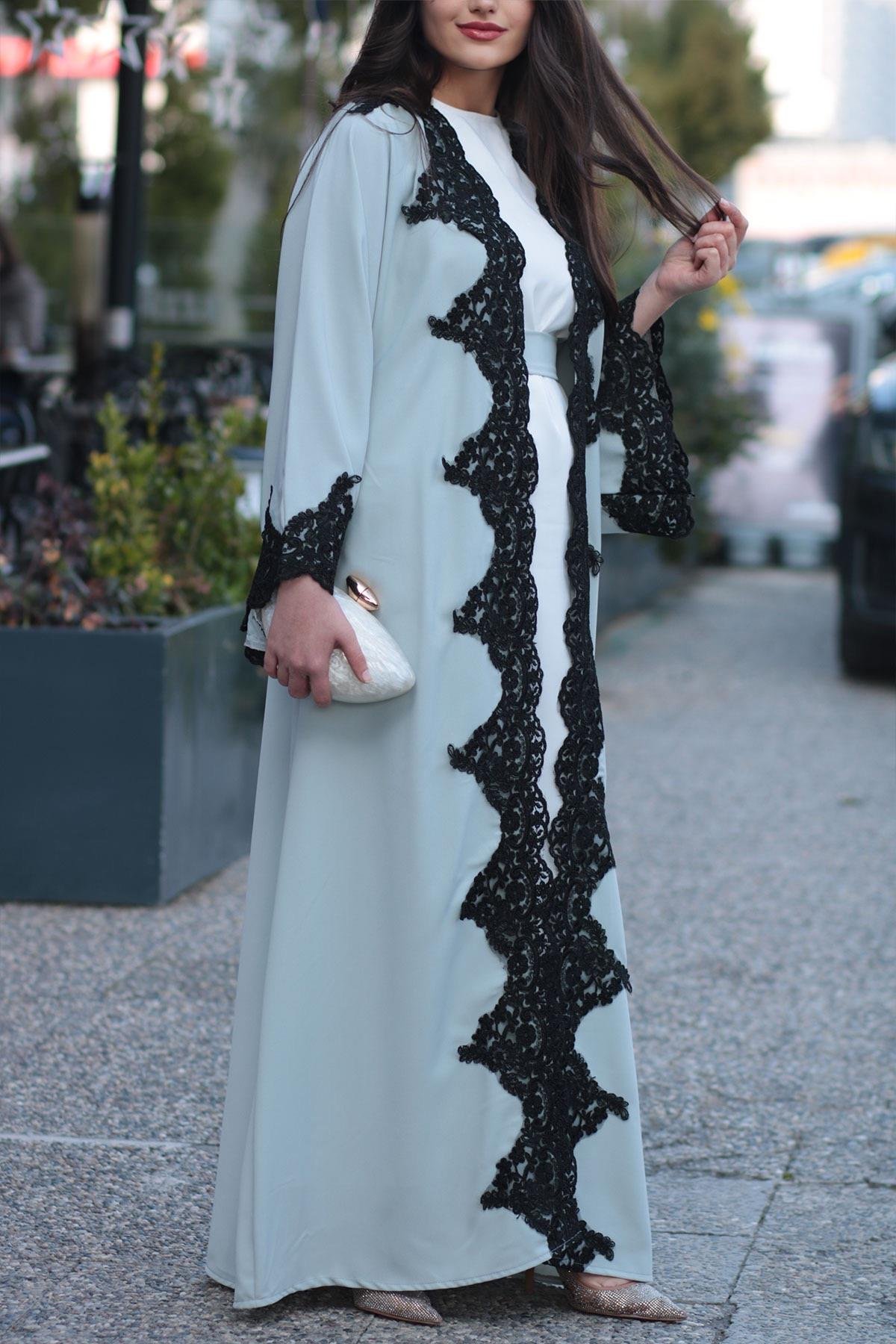 Gri Güpür Detaylı Abaya