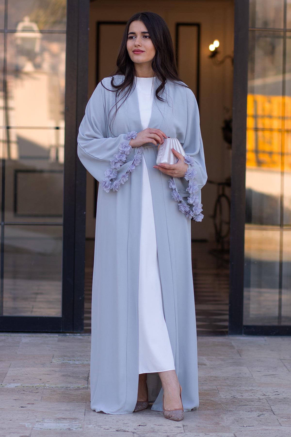 Gri Kolu Çiçek Detaylı Zahra Abaya