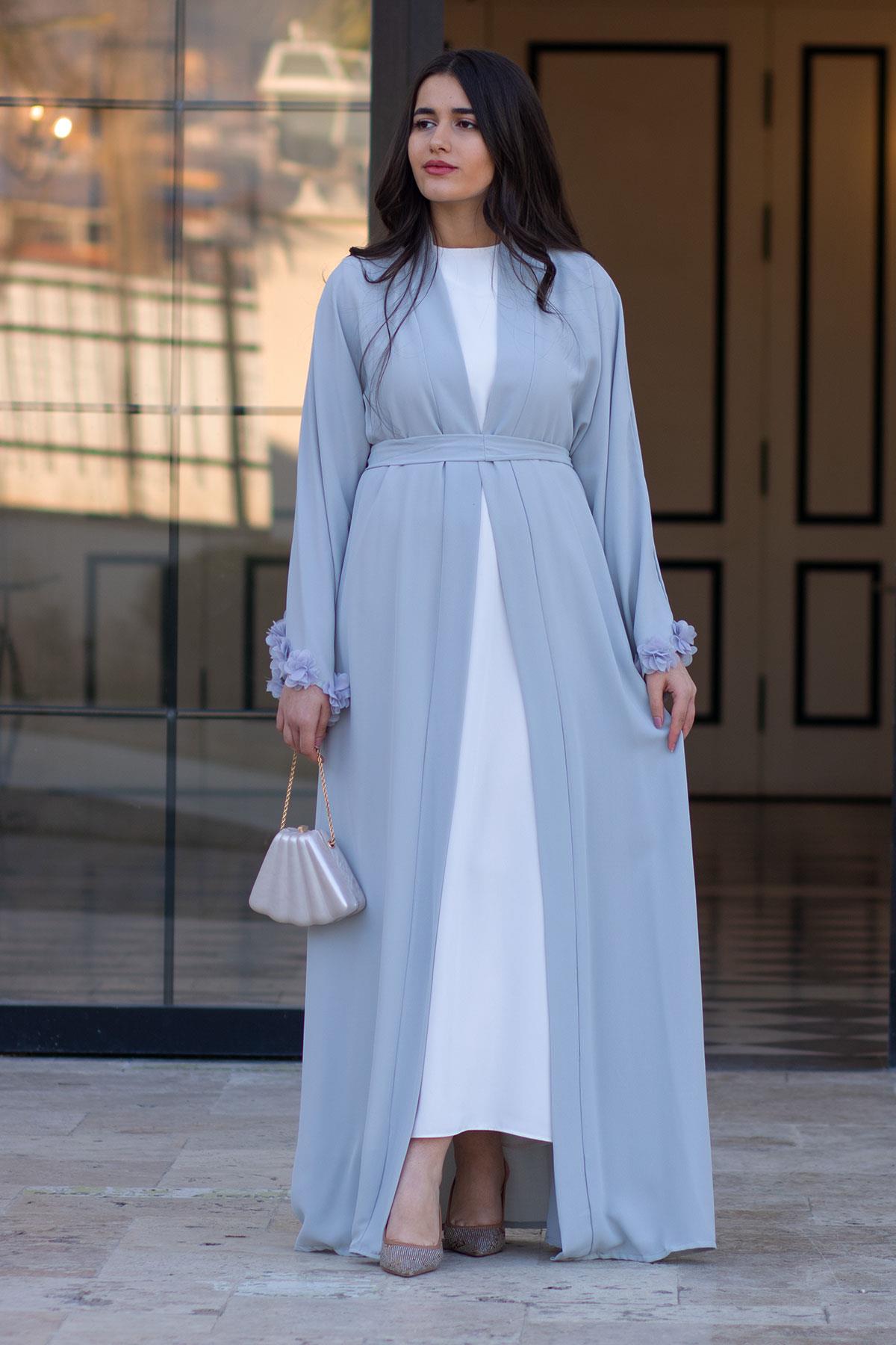 Gri Kolu Çiçek Detaylı Zahra Abaya